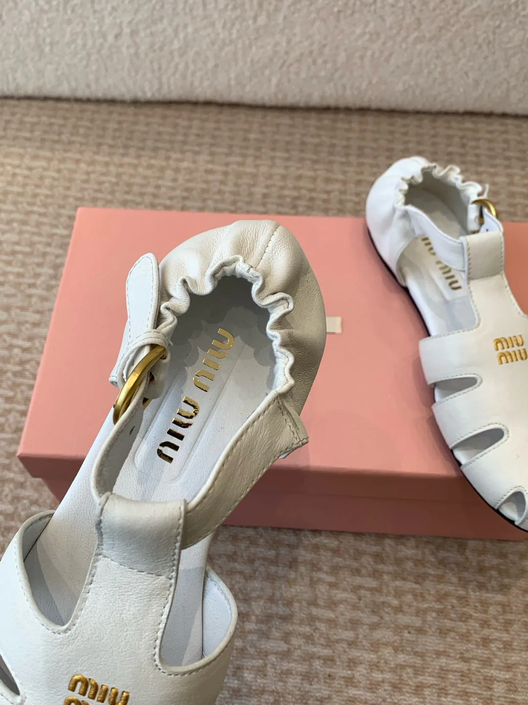 Сандалии Женские Miu Miu 4384