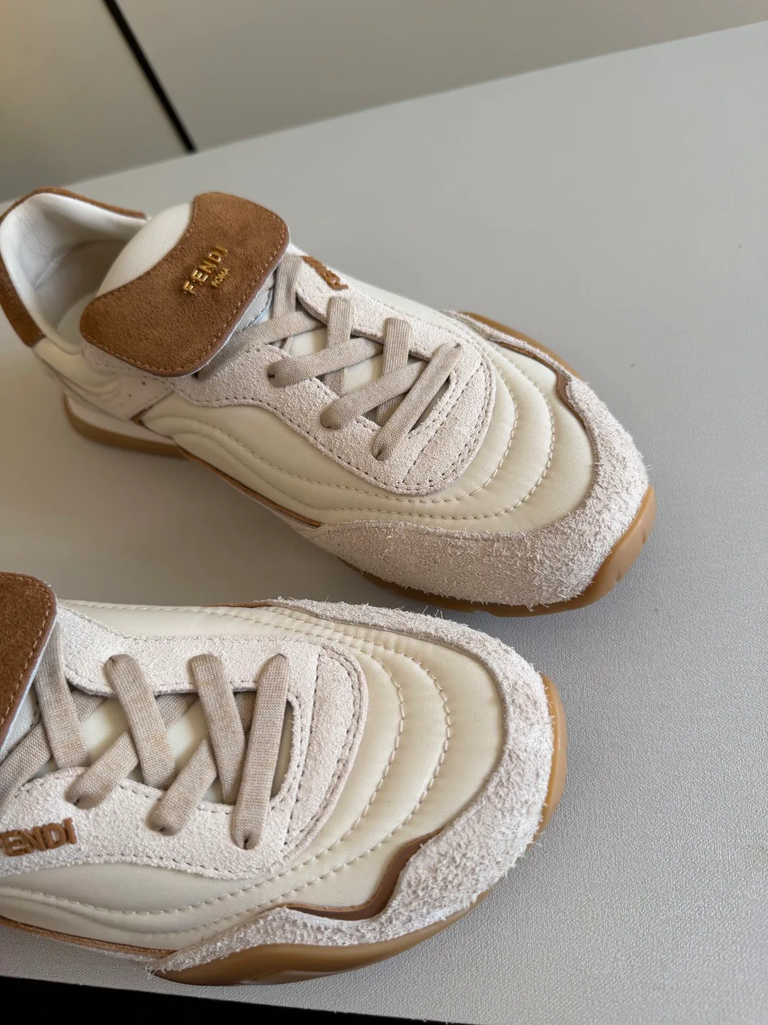 Кроссовки Женские Fendi 229953