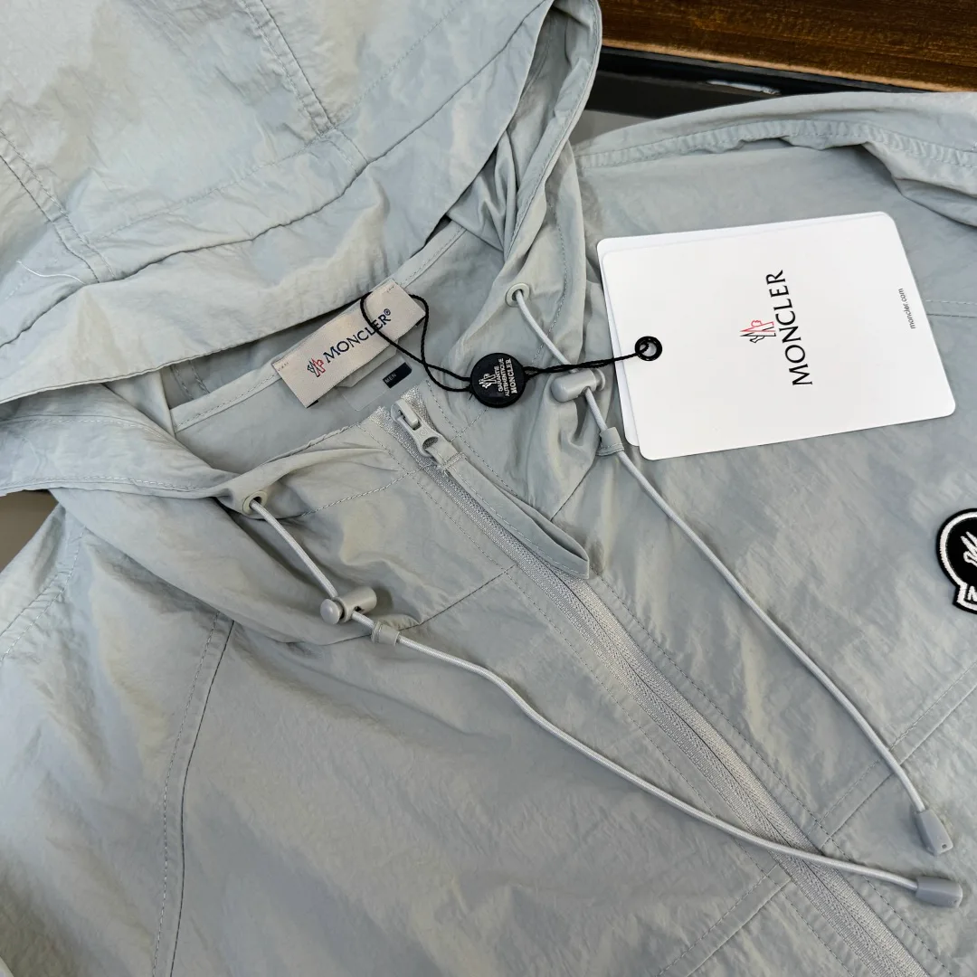 Куртки И Пуховики Мужские Moncler 17286060