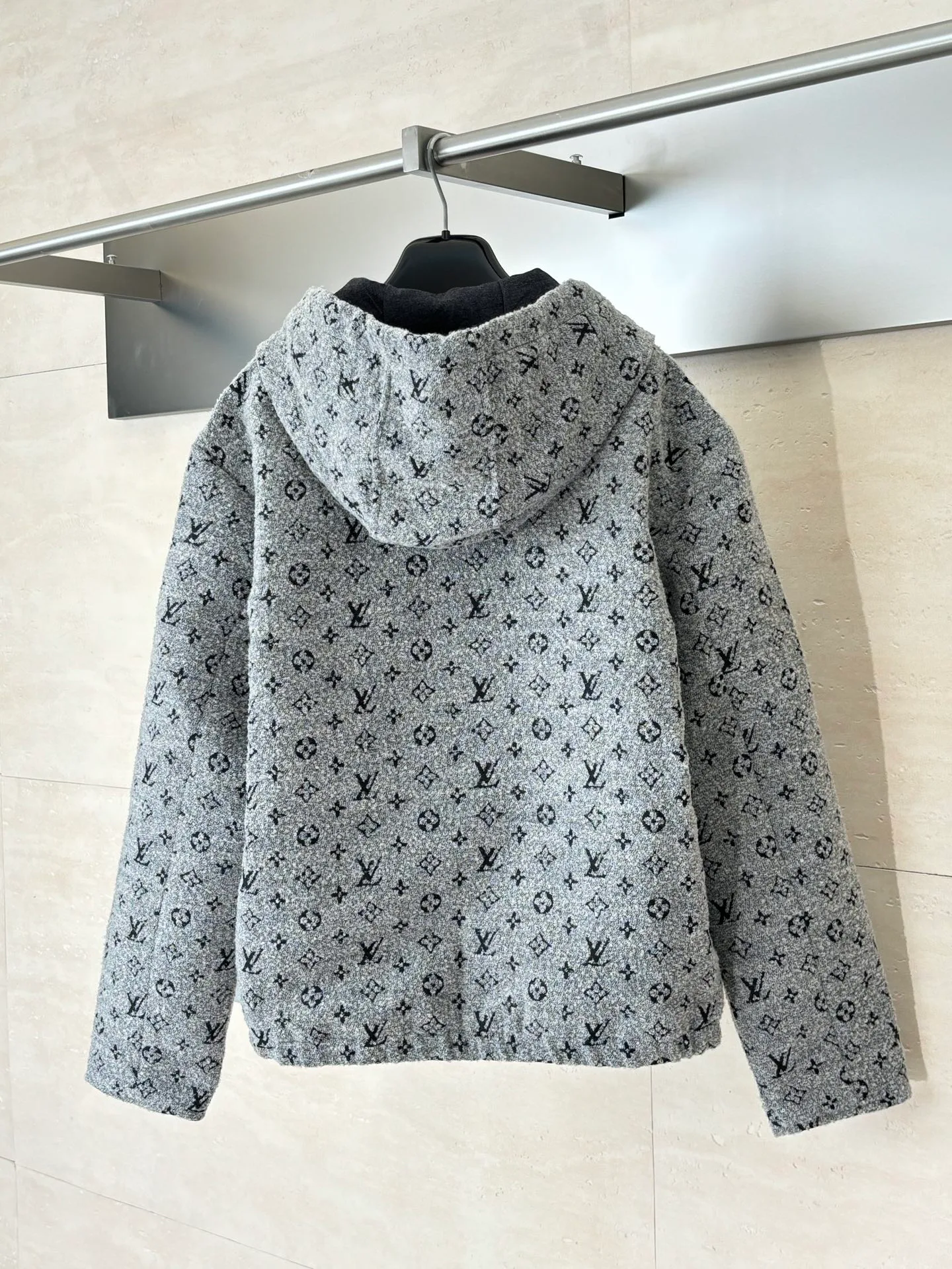 Куртки И Пуховики Мужские Louis Vuitton 135458