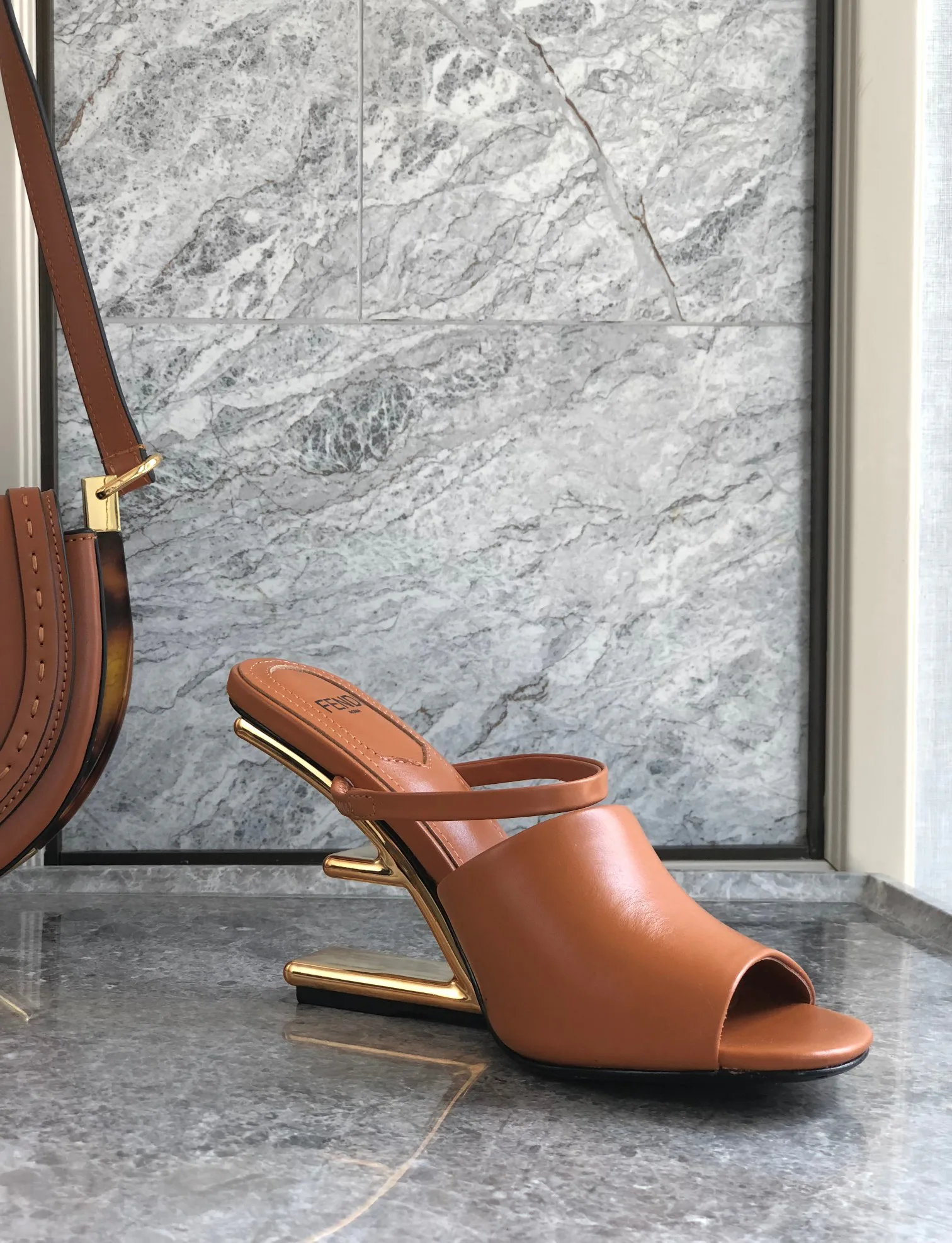 Босоножки Женские Fendi 10491