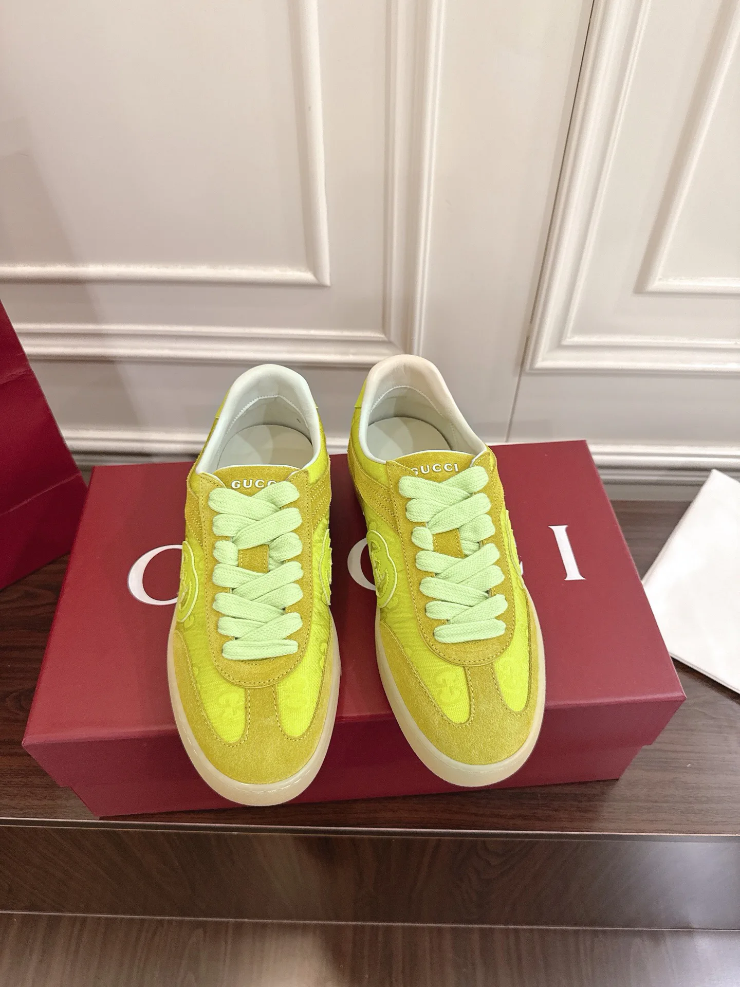 Кроссовки Женские Gucci 1883926
