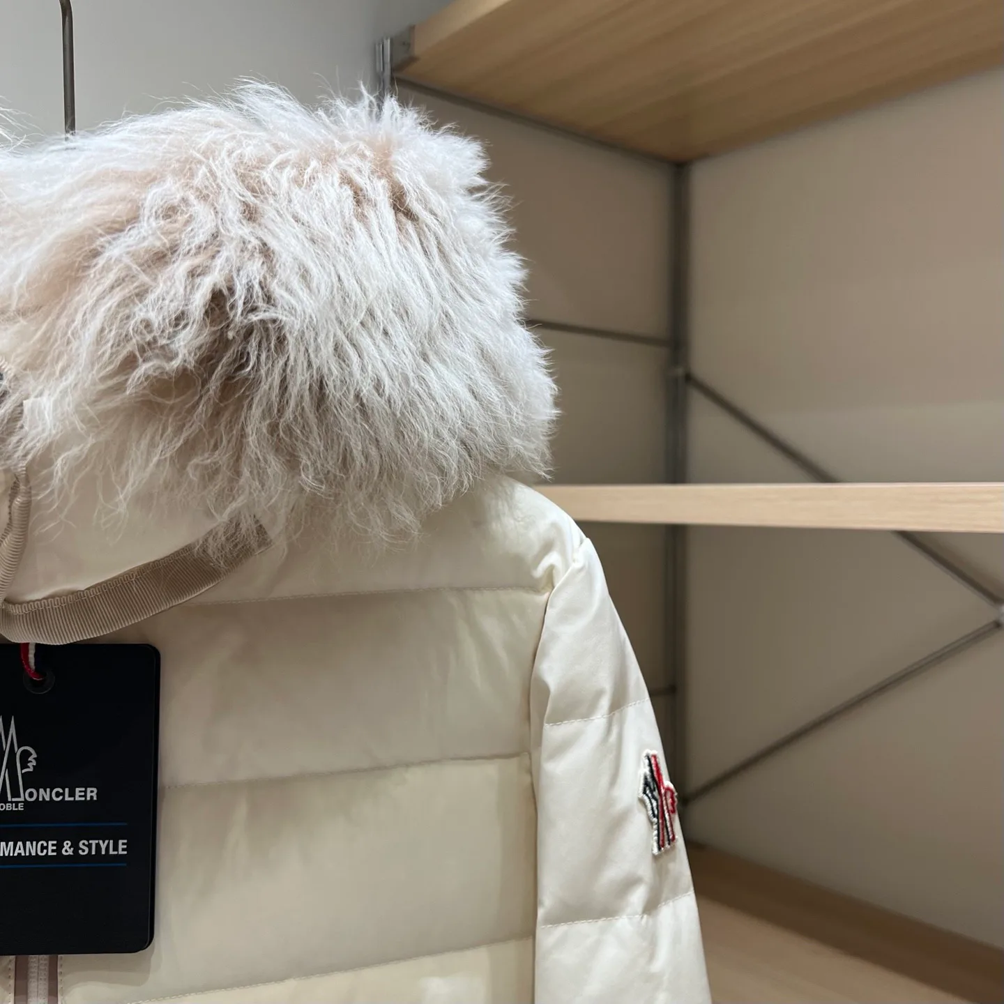 Куртки И Пуховики Женские Moncler 18723747