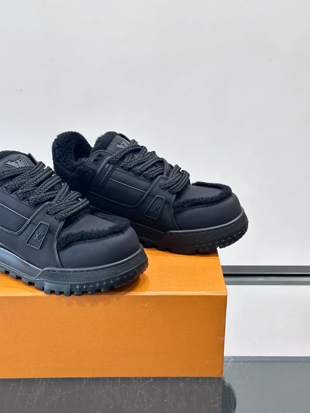 Кроссовки Мужские Louis Vuitton 804529