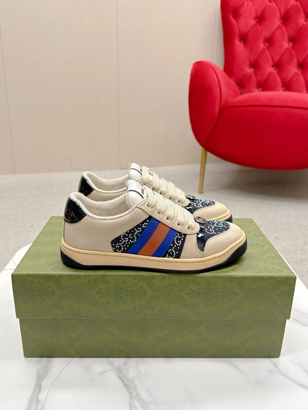 Кроссовки Женские Gucci 4784215