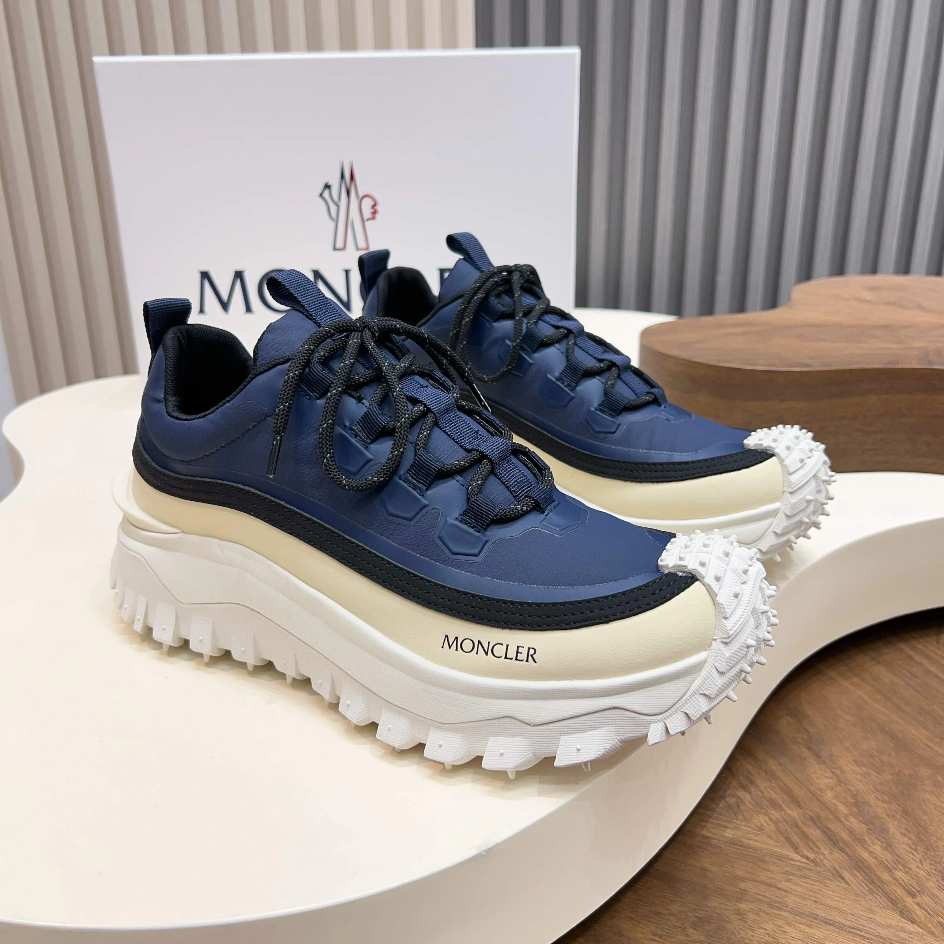 Кроссовки Мужские Moncler 18116761