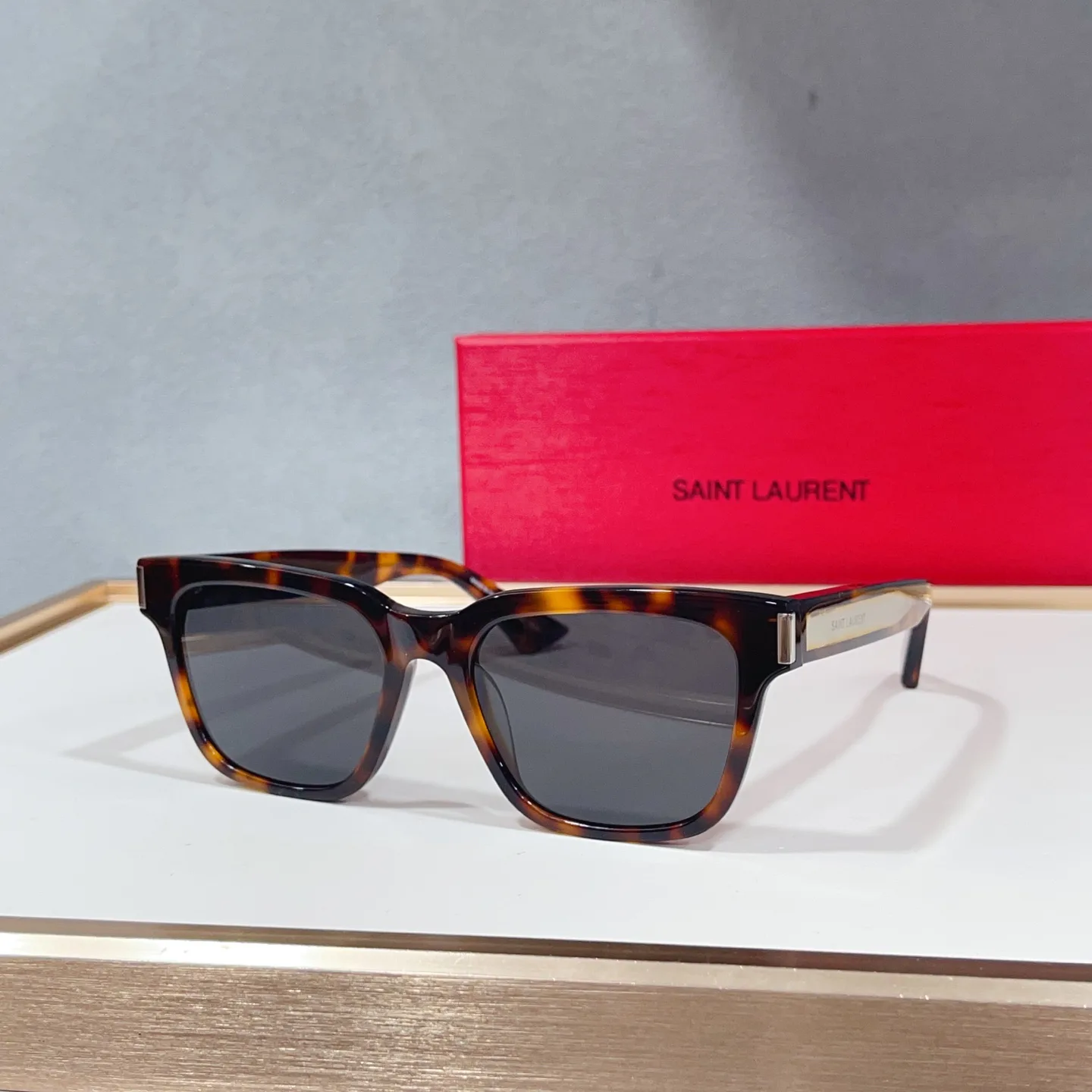 Очки Saint Laurent 17529373