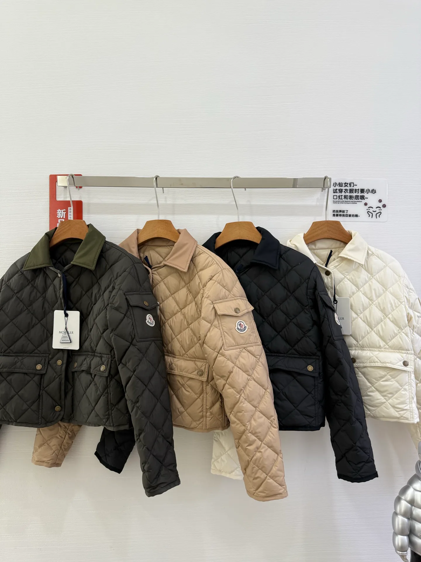 Куртки И Пуховики Женские Moncler 17918903