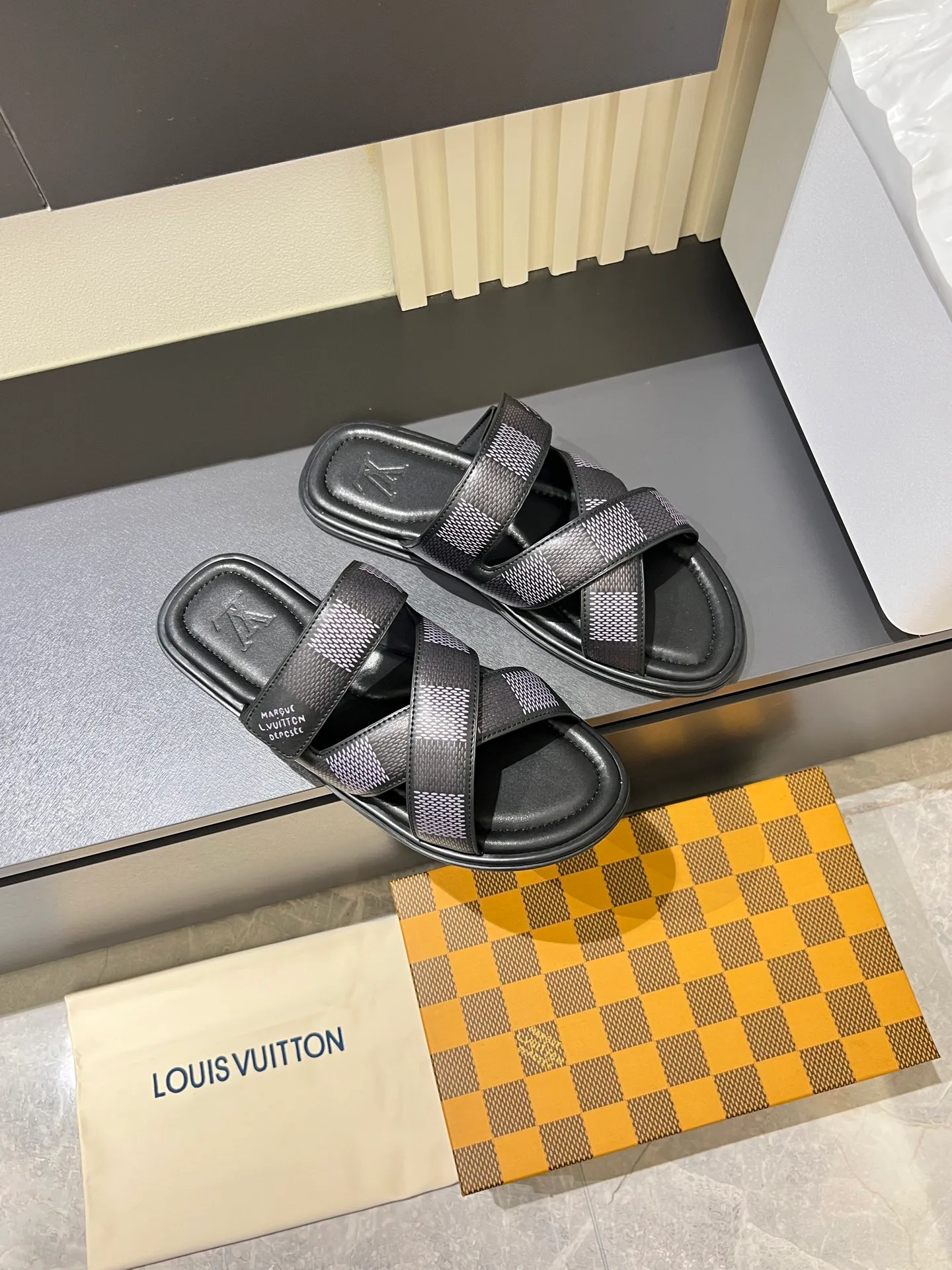 Шлепанцы Мужские Louis Vuitton 5070824