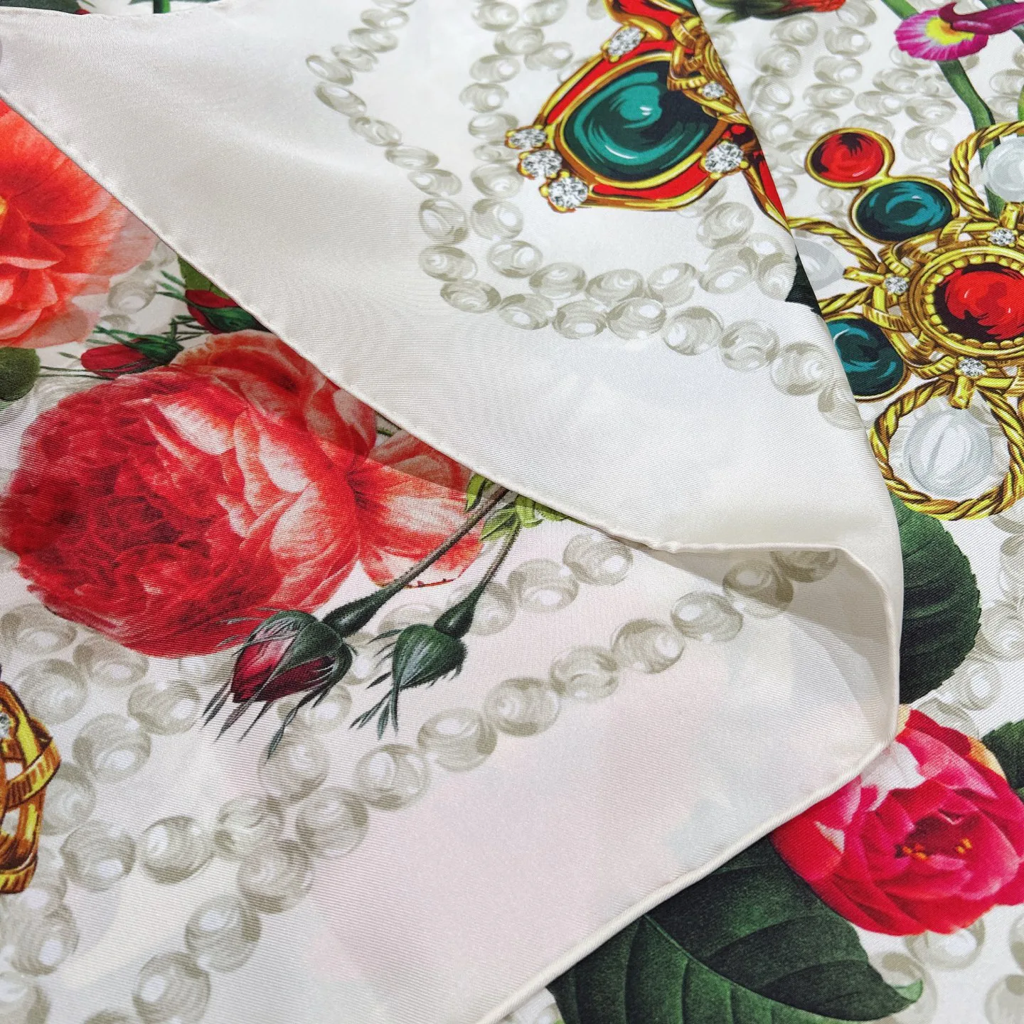 Платки Chanel 12737671