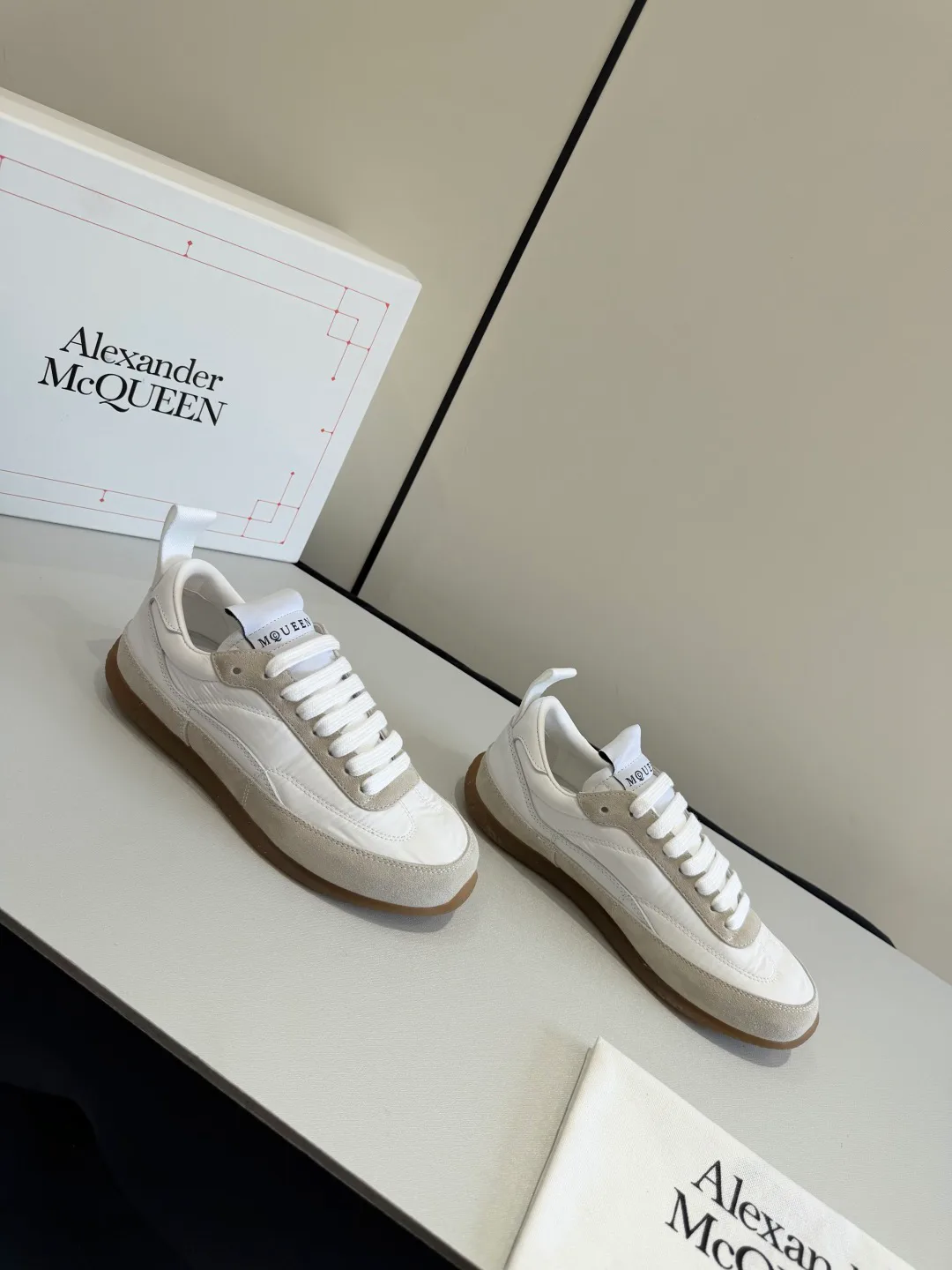 Кроссовки Женские Alexander Mcqueen 1854330