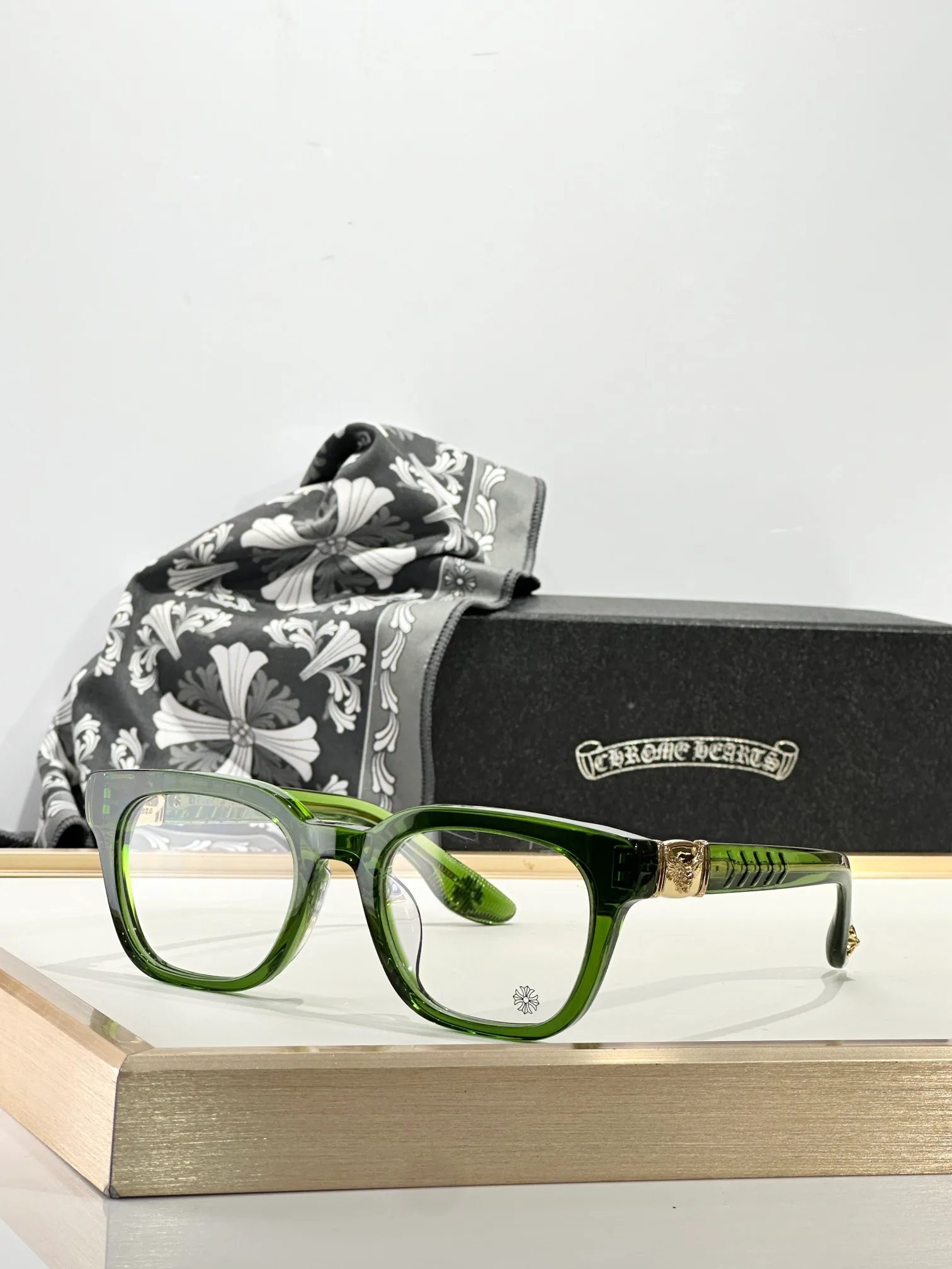 Очки Chrome Hearts 128355