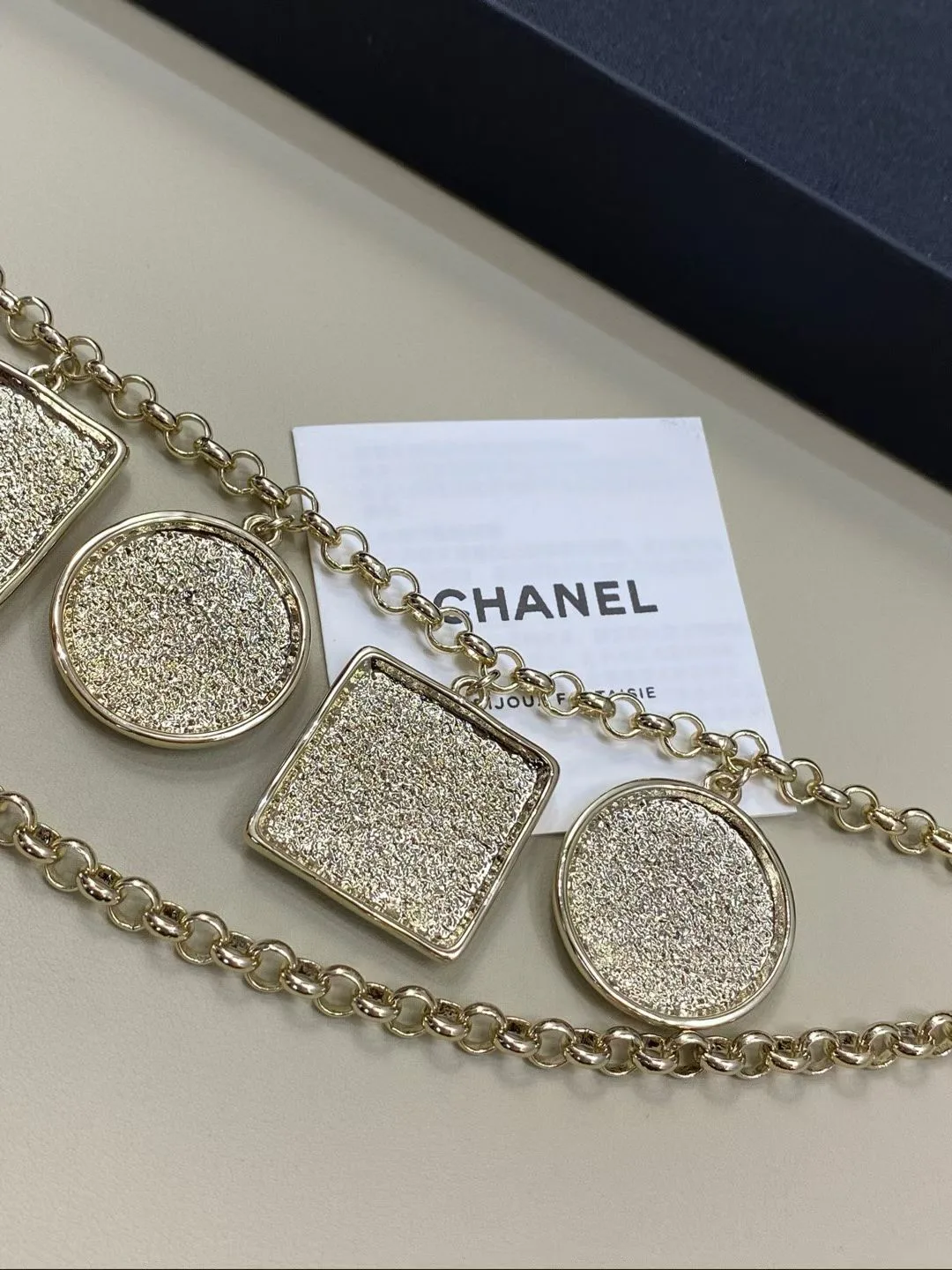 Бижутерия Chanel 817698