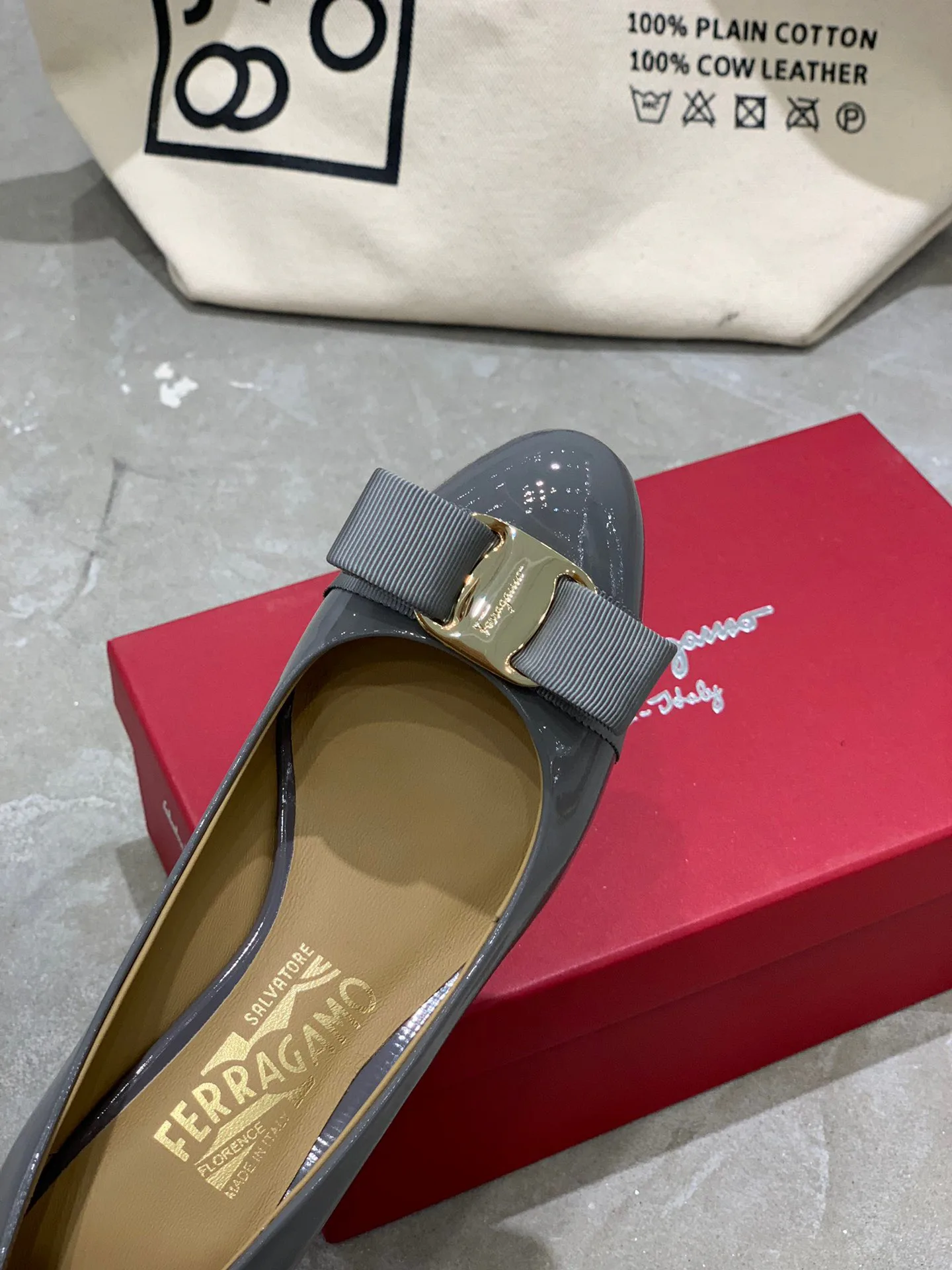 Туфли Женские Salvatore Ferragamo 18340720