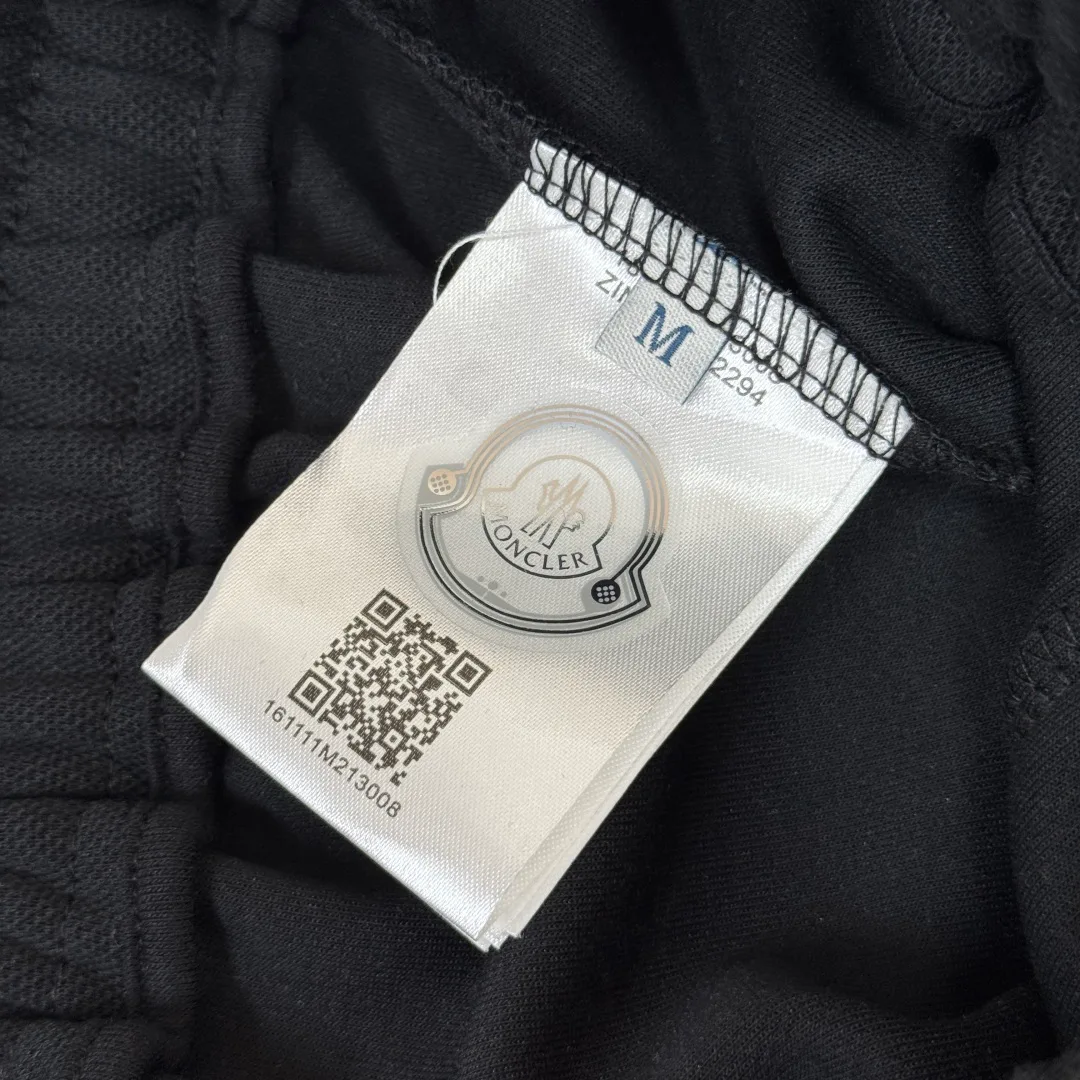Шорты Женские Moncler 11885574