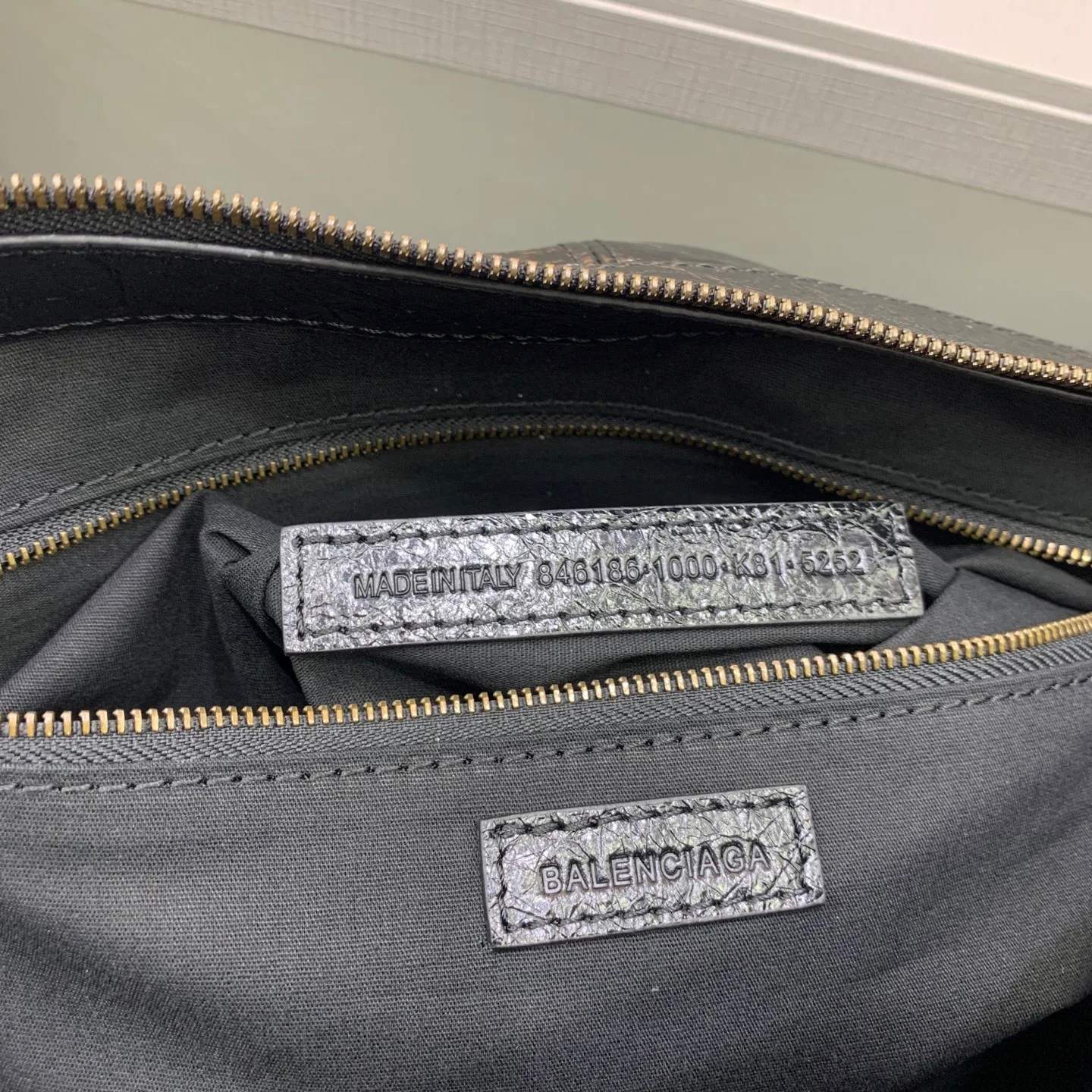 Сумки На Ремне Женские Balenciaga 13427256