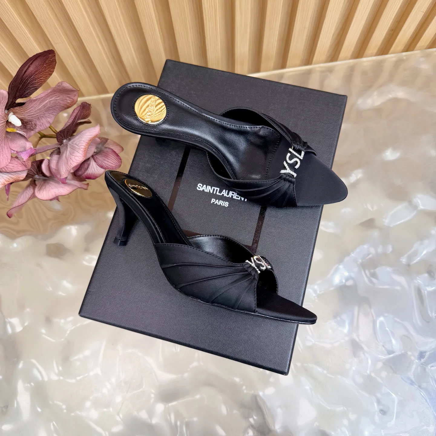 Босоножки Женские Saint Laurent 11660282