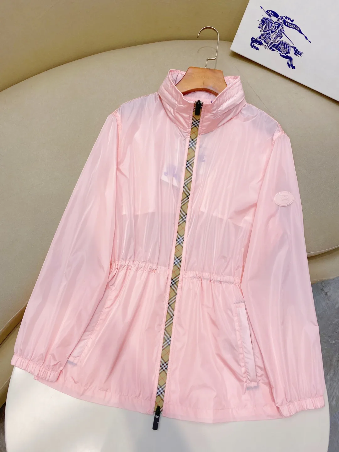 Куртки И Пуховики Женские Burberry 16927091