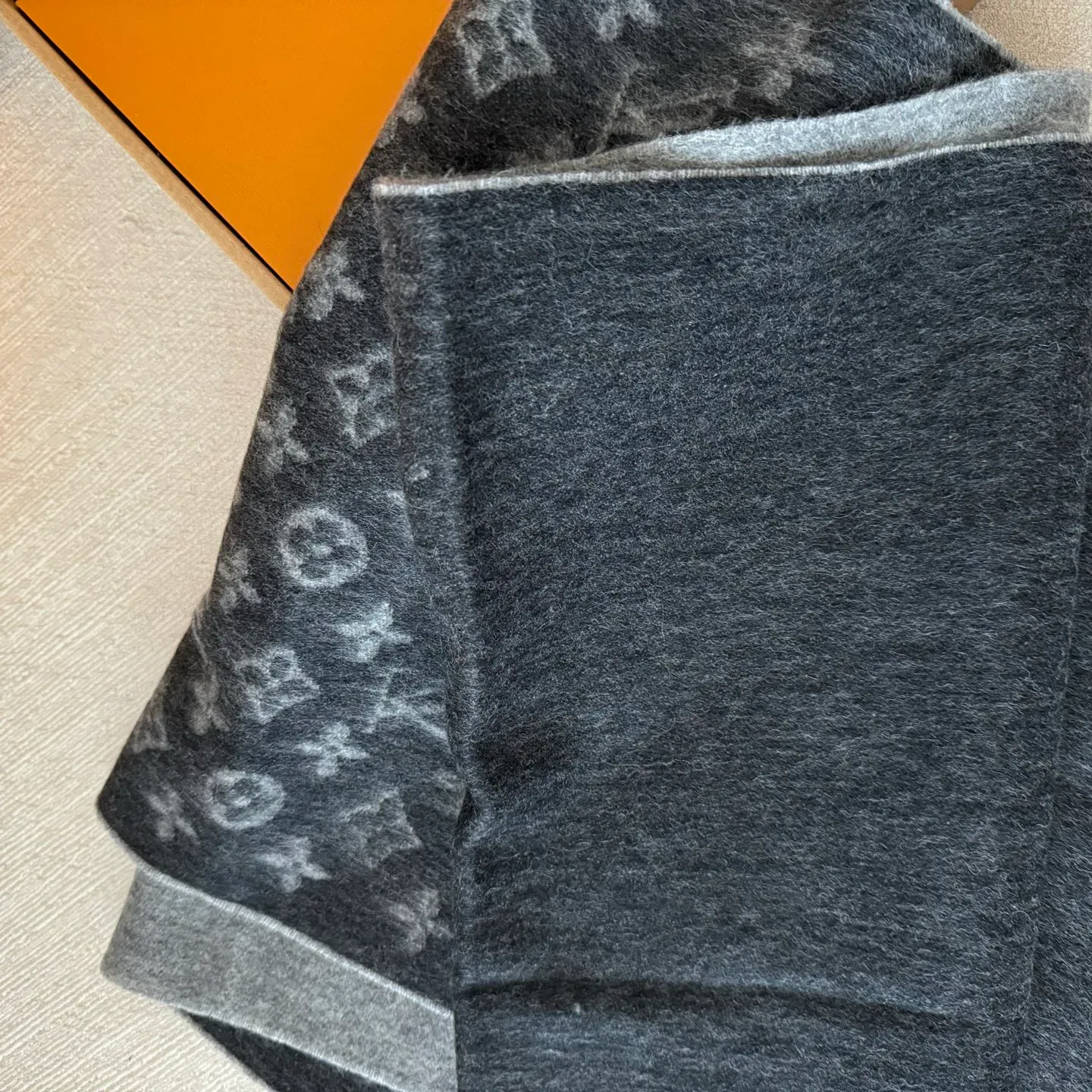 Шарфы Louis Vuitton 752680