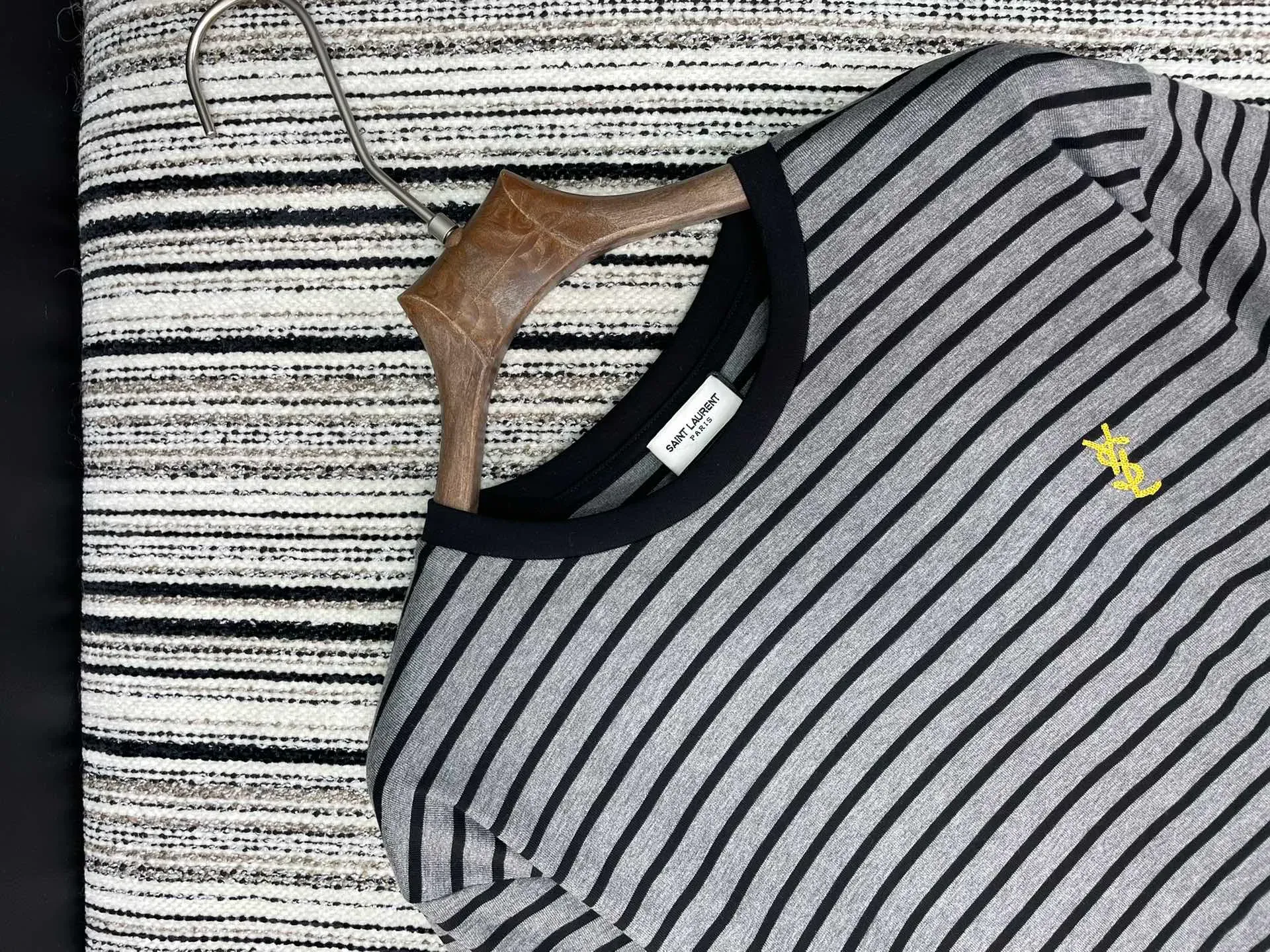 Футболки Женские Saint Laurent 738595