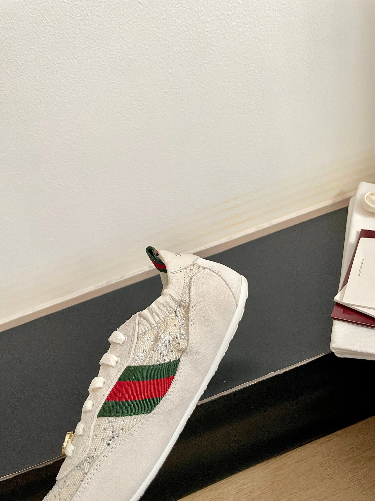 Кроссовки Женские Gucci 941868