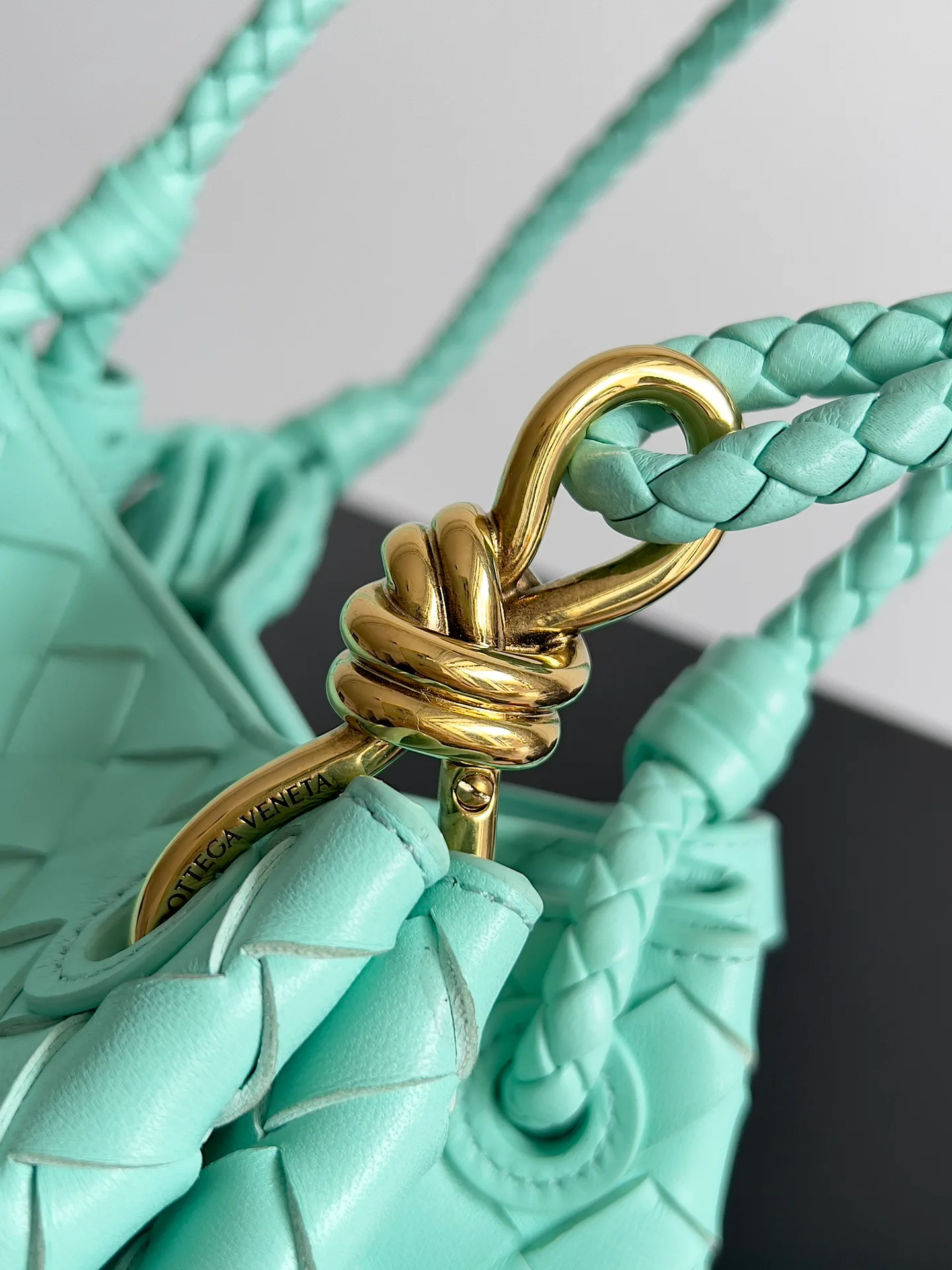 Классические Сумки Женские Bottega Veneta 9988503