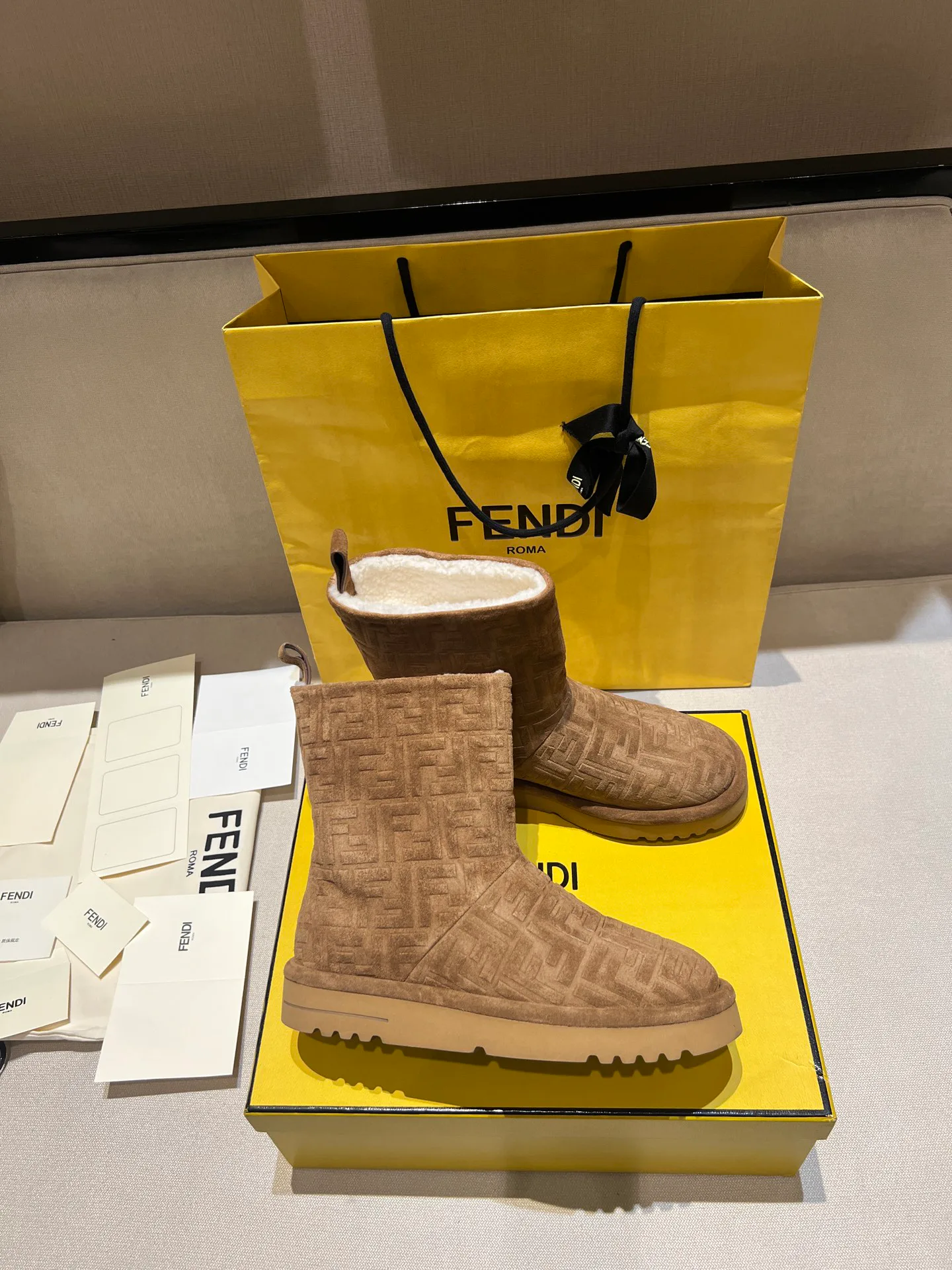 Угги Женские Fendi 3281837