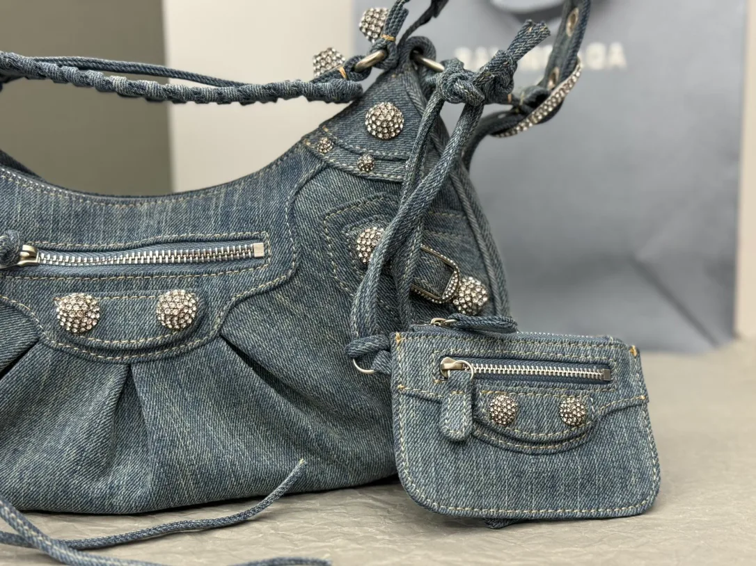 Классические Сумки Женские Balenciaga 11009522