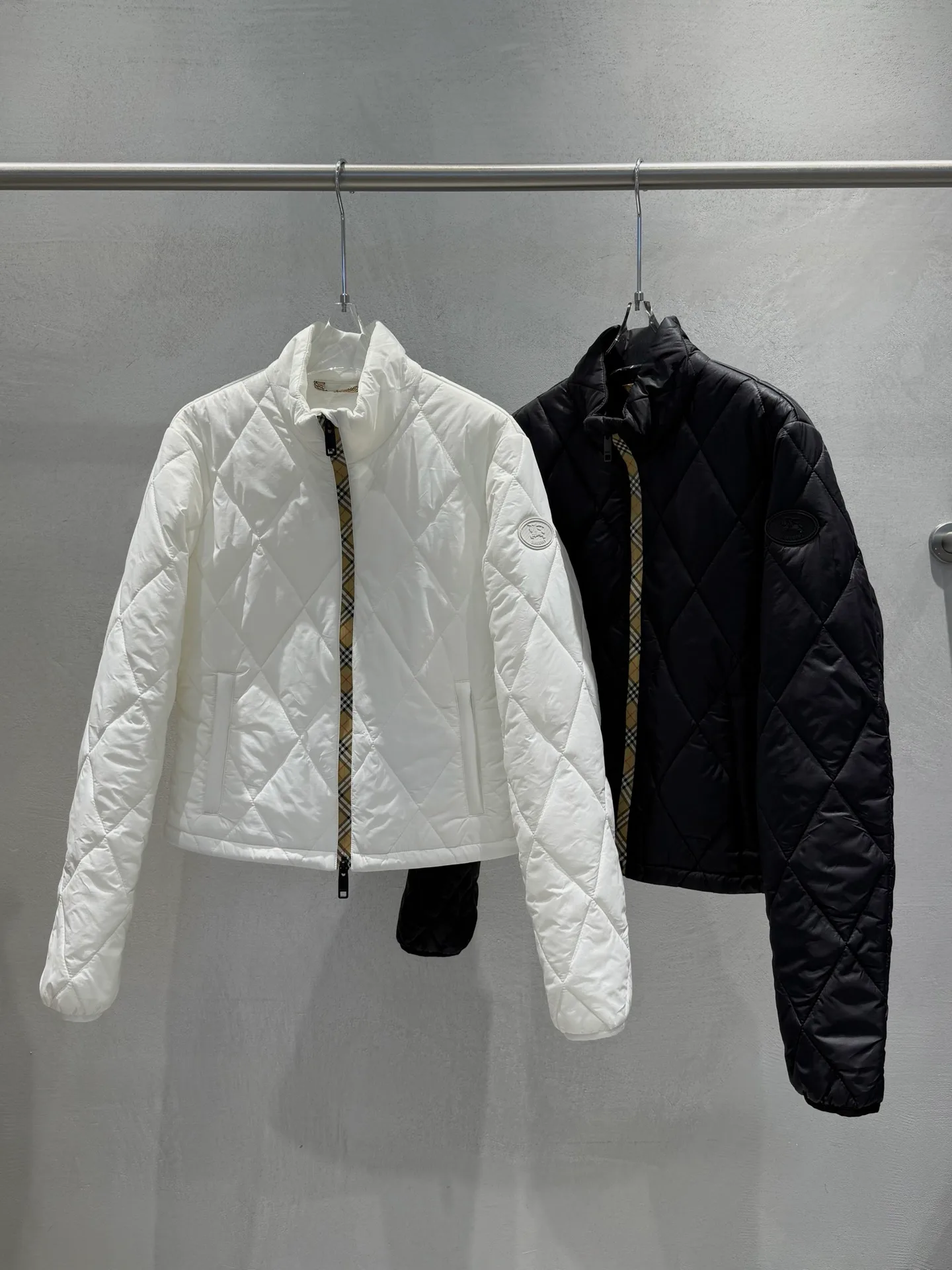 Куртки И Пуховики Женские Burberry 19836134