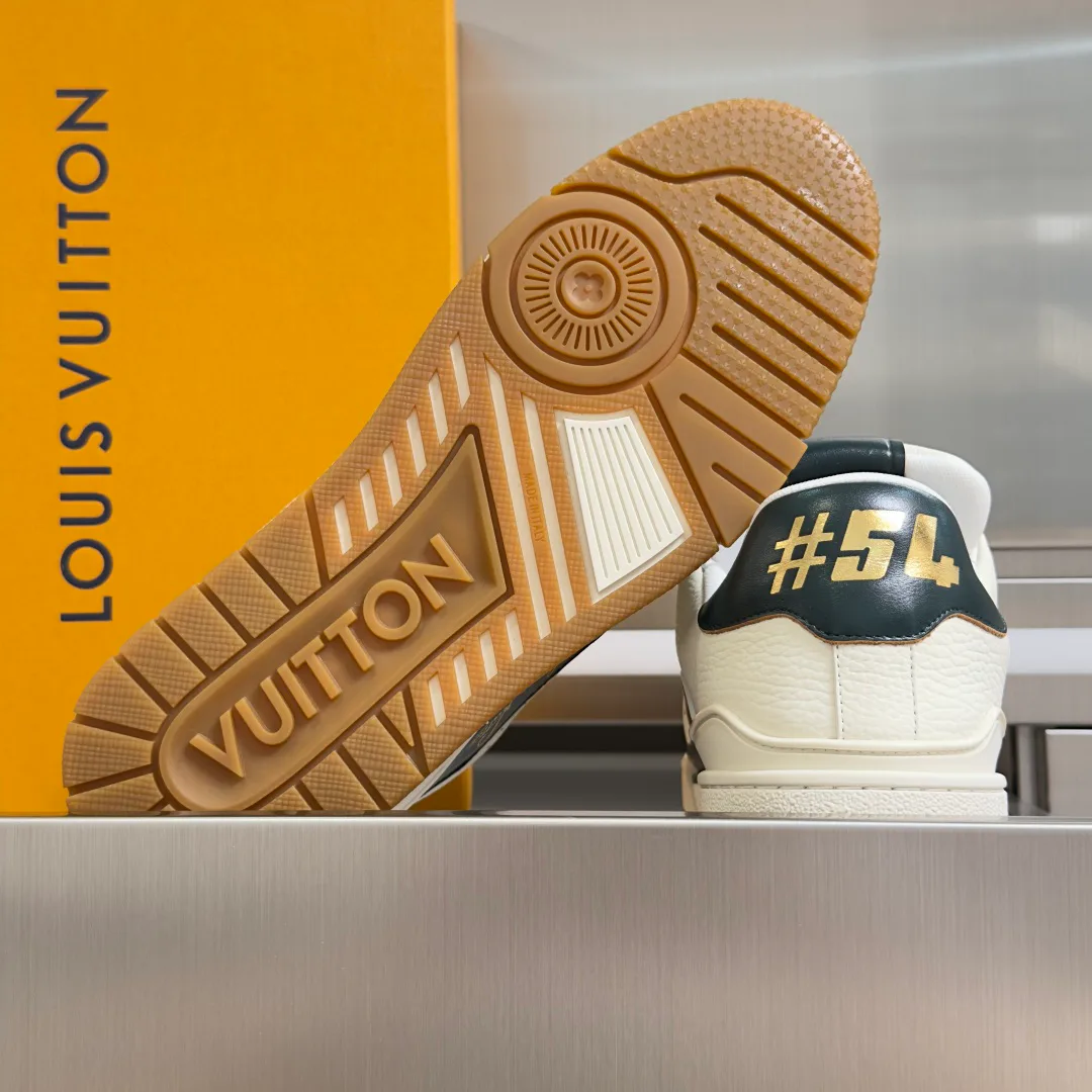Кроссовки Женские Louis Vuitton 11907234