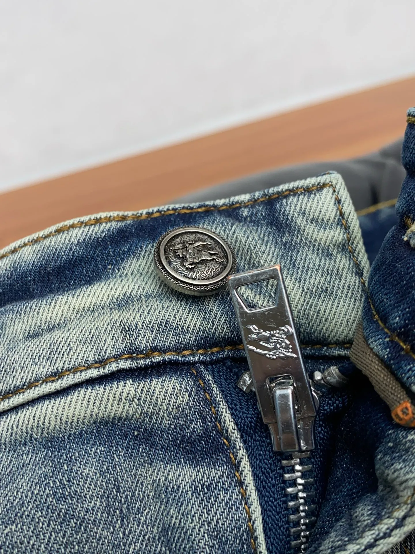Джинсы Мужские Burberry 11664669