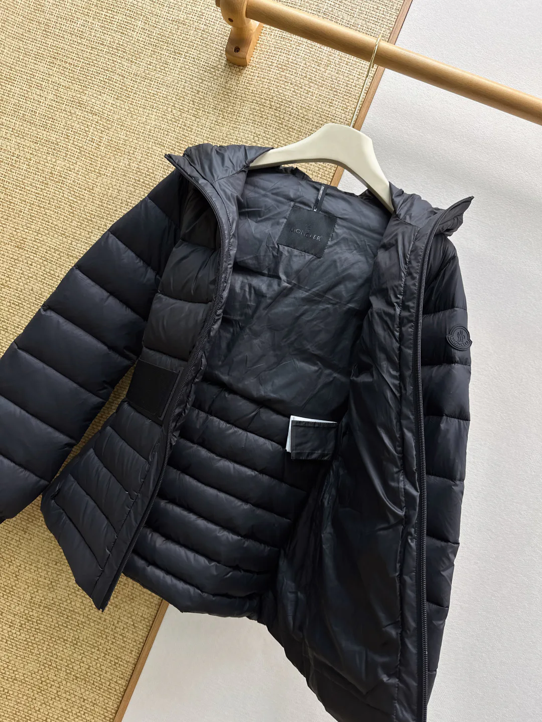 Куртки И Пуховики Женские Moncler 18345002