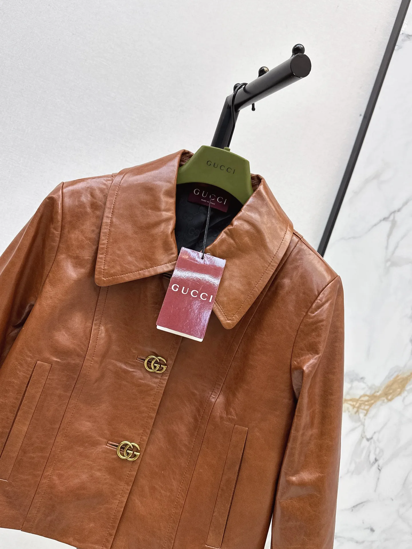 Кожаные Куртки И Дублёнки Женские Gucci 17651725