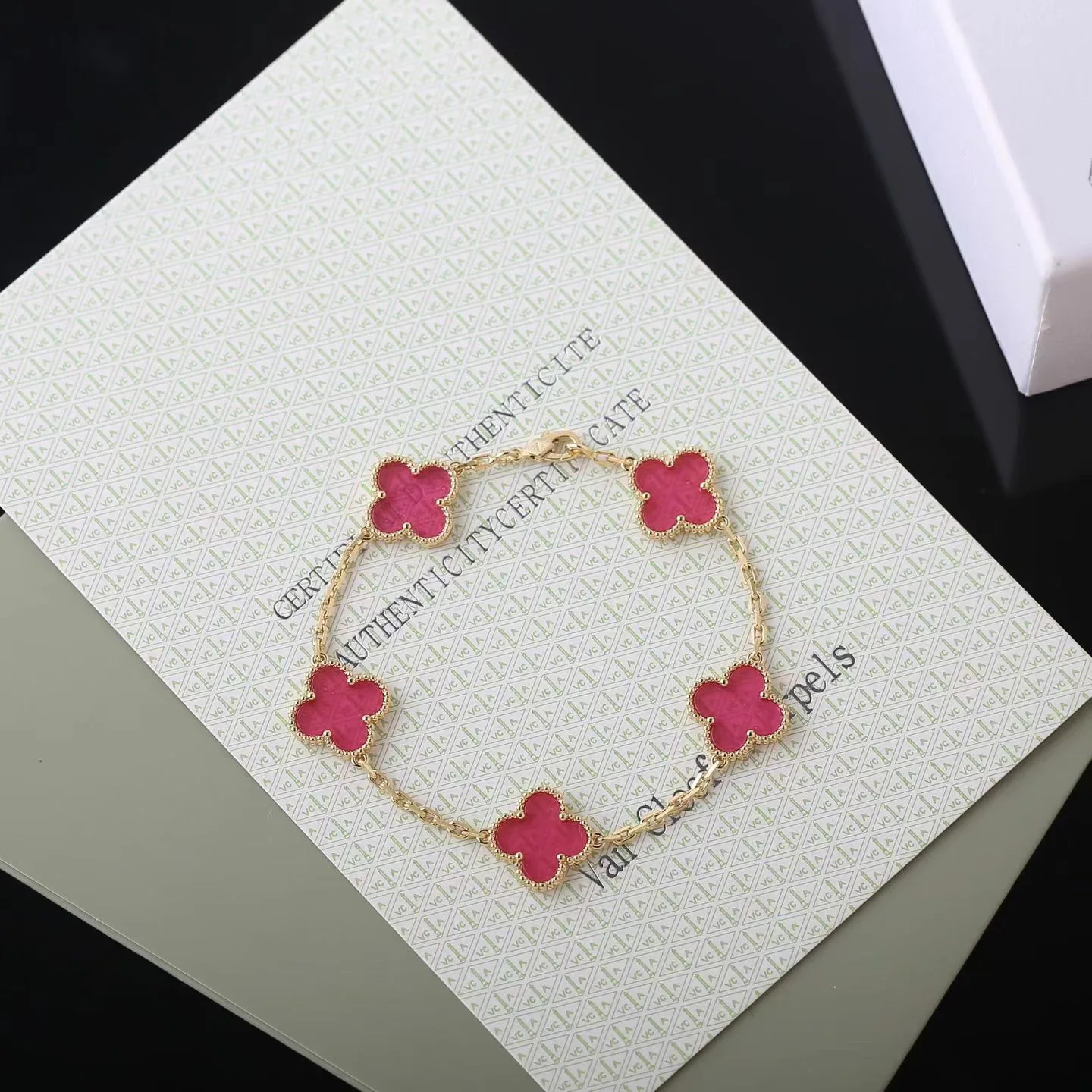 Бижутерия Van Cleef & Arpels 18122380