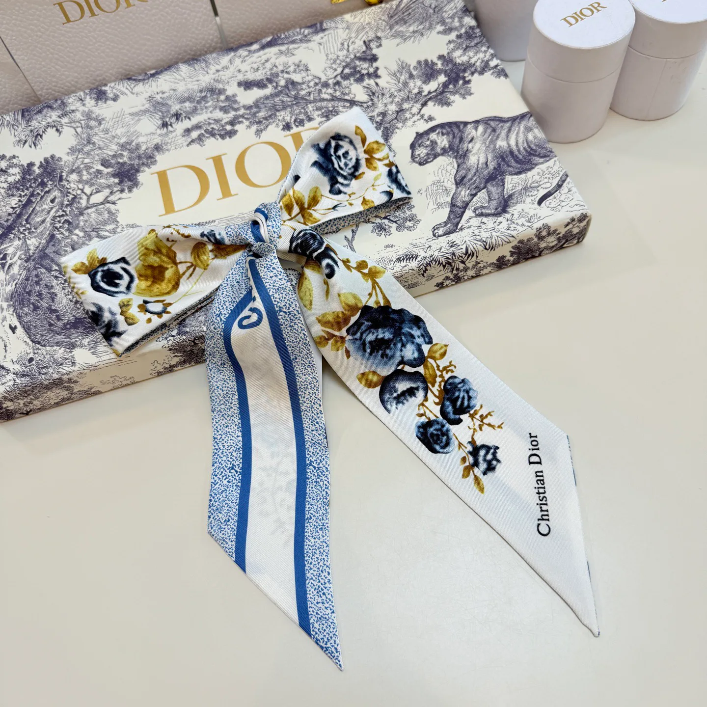Платки Christian Dior 10695706