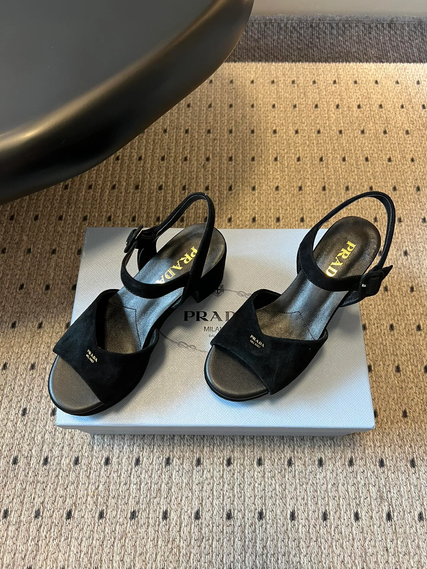 Босоножки Женские Prada 10636065