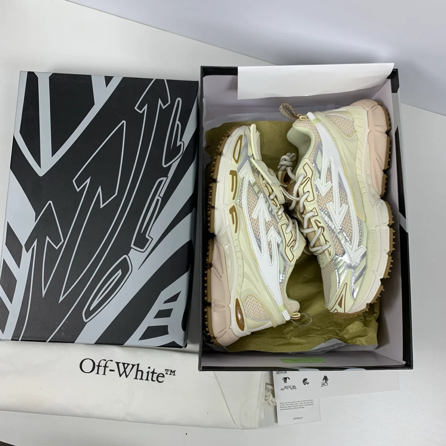 Кроссовки Женские Off-White 1106613