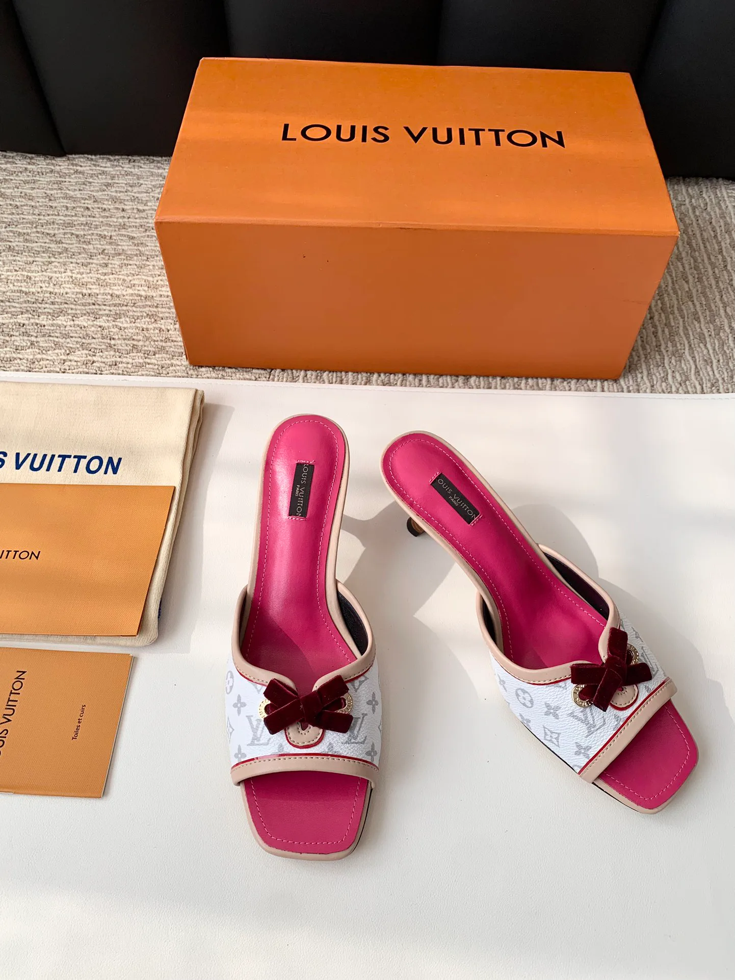 Туфли Женские Louis Vuitton 11263784
