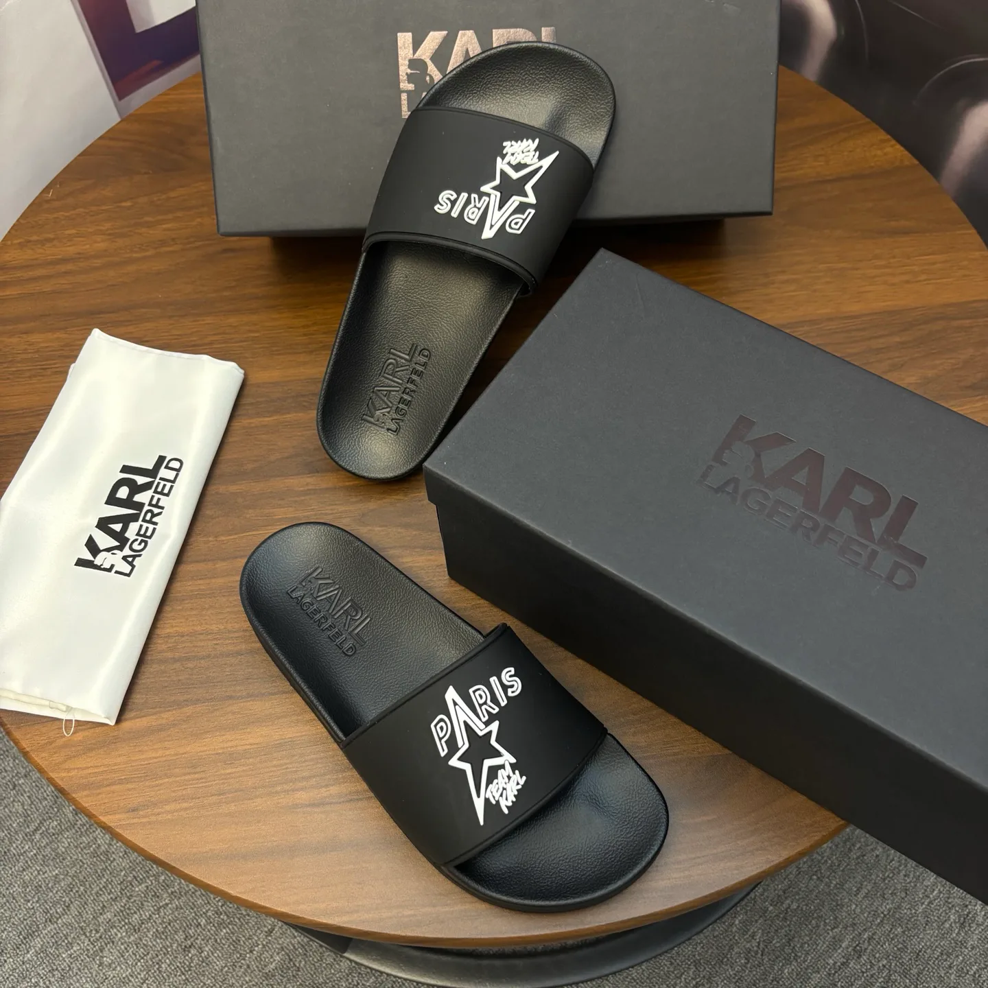 Шлепанцы Женские Karl Lagerfeld 10662673