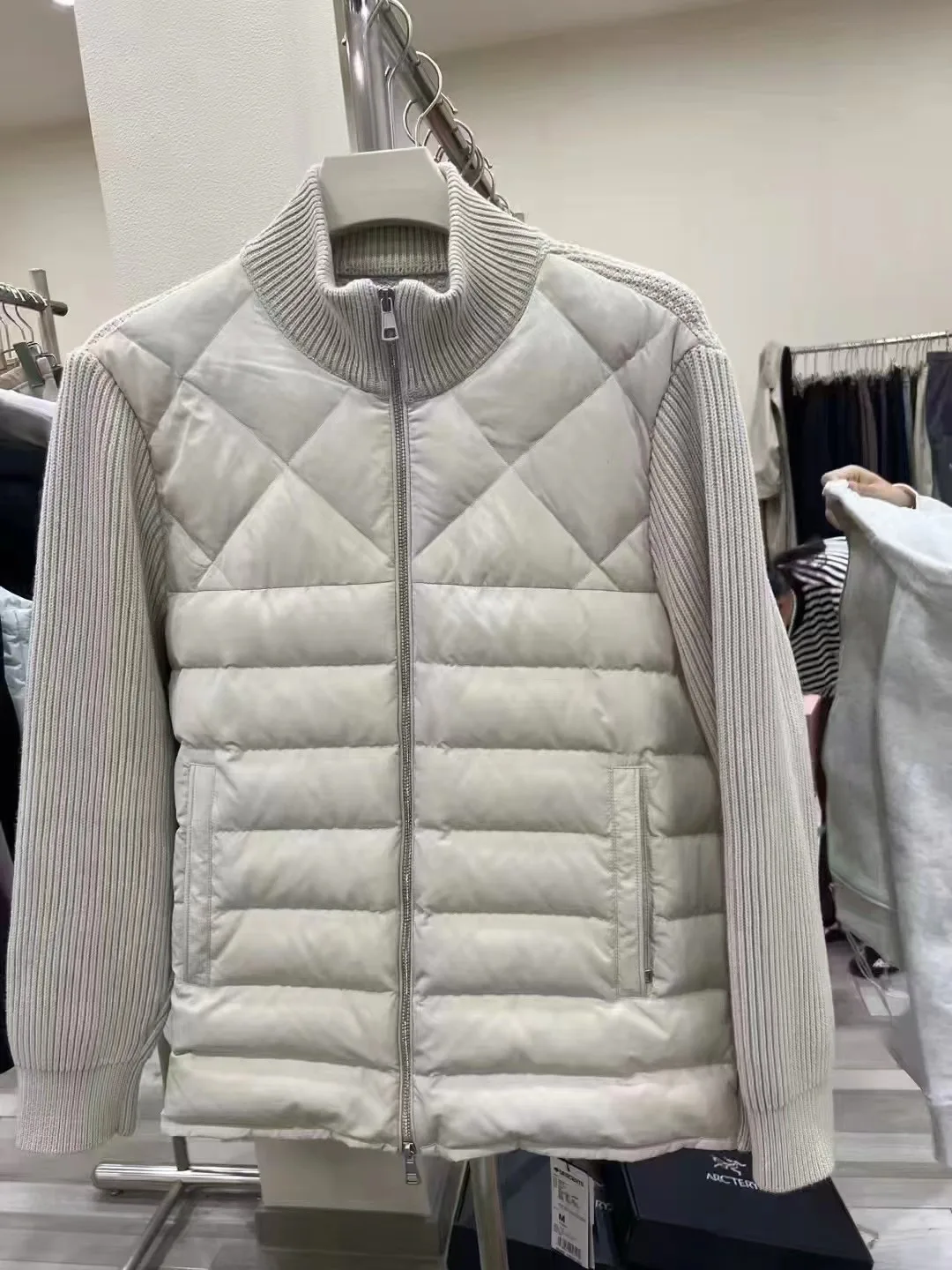Куртки И Пуховики Женские Moncler 5379038