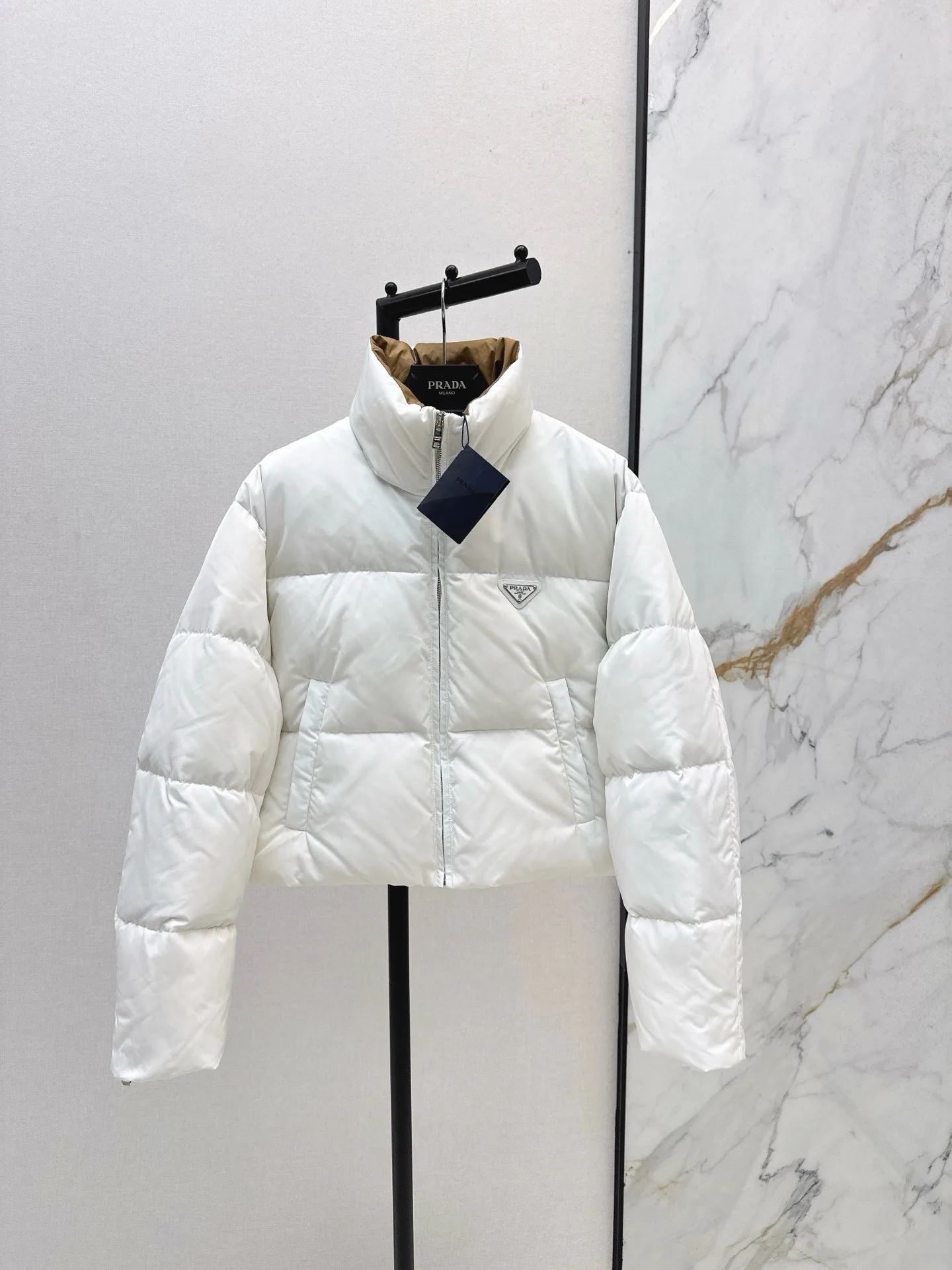 Куртки И Пуховики Женские Prada 19323453