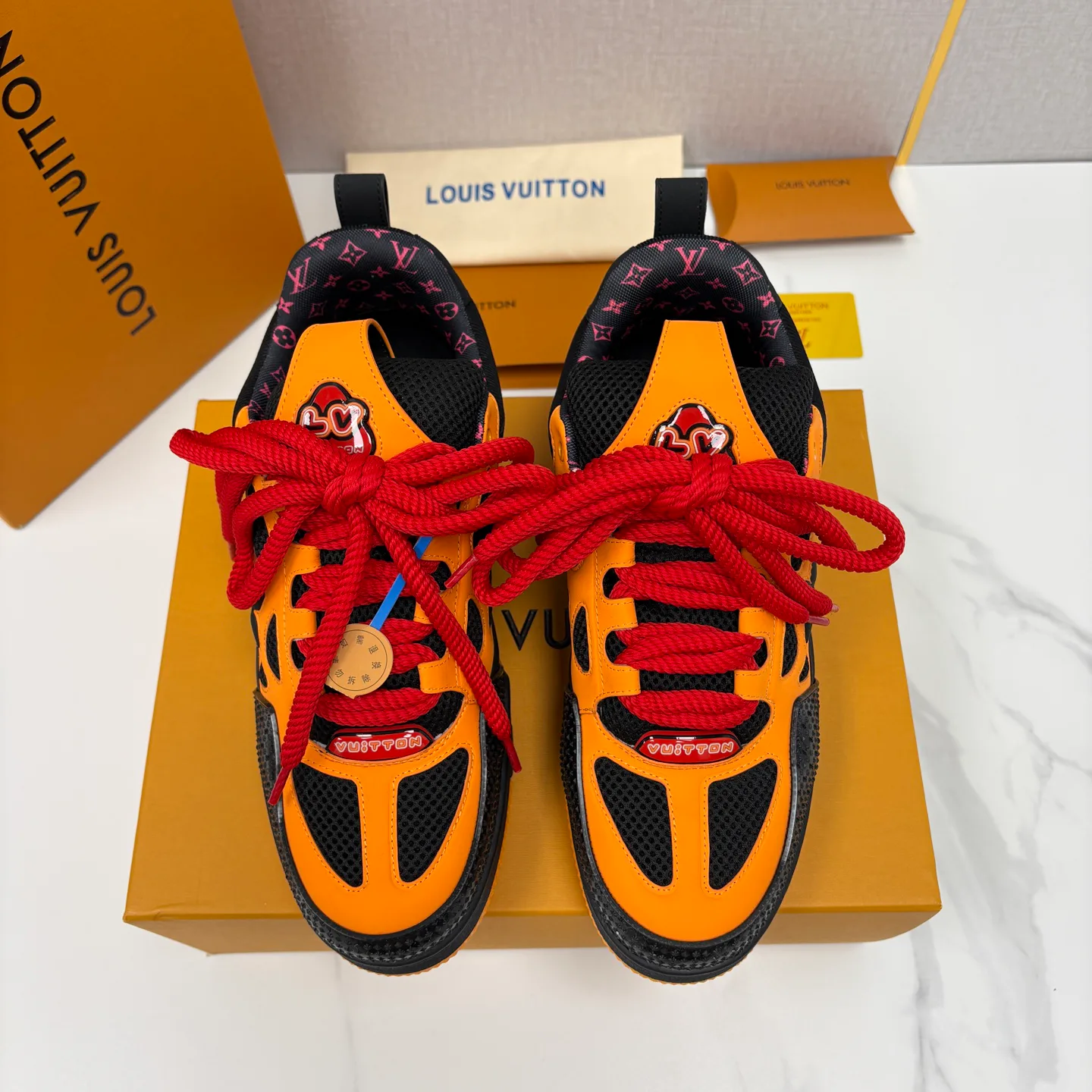Кроссовки Женские Louis Vuitton 13140863