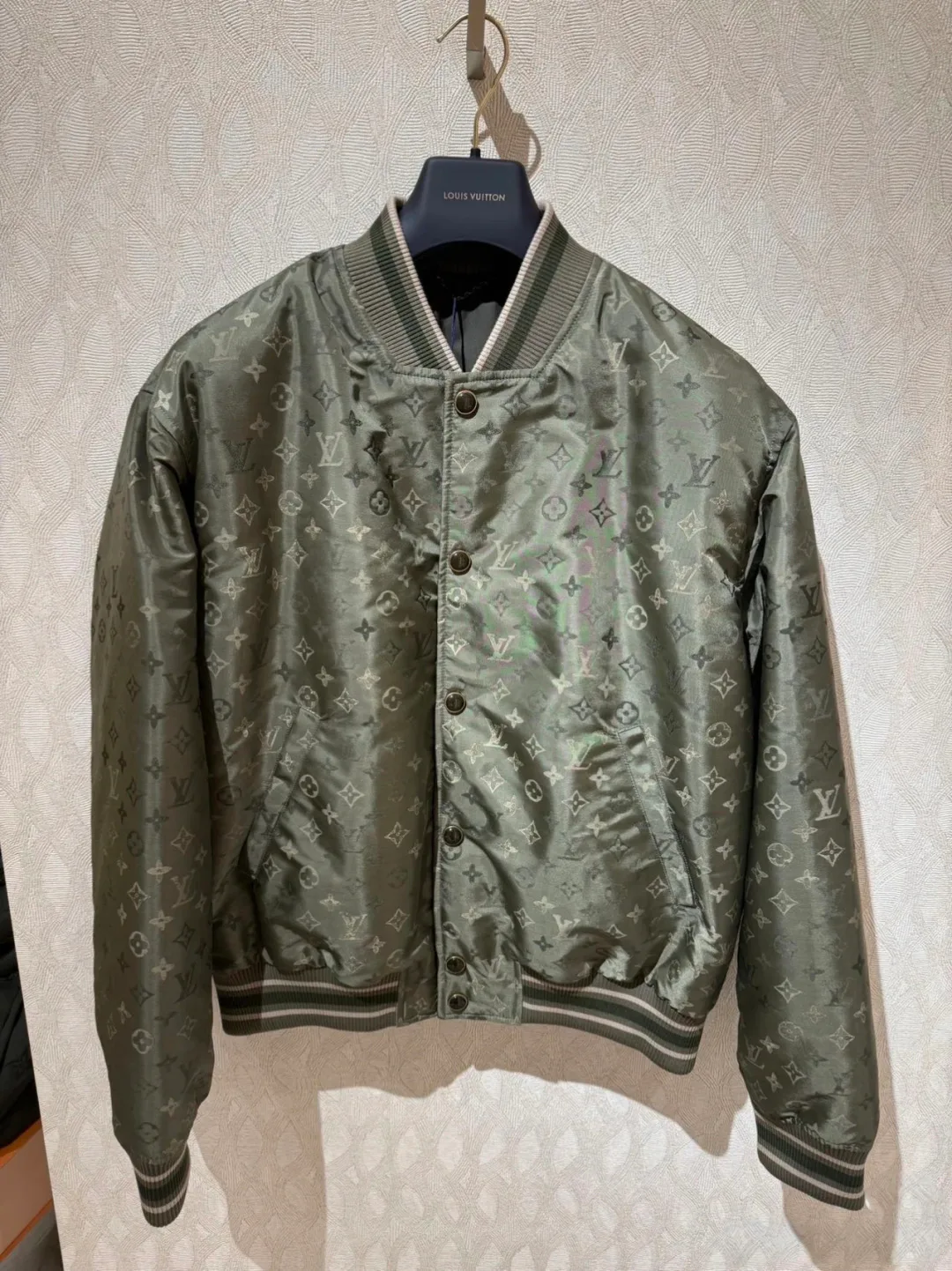 Куртки И Пуховики Мужские Louis Vuitton 1746485