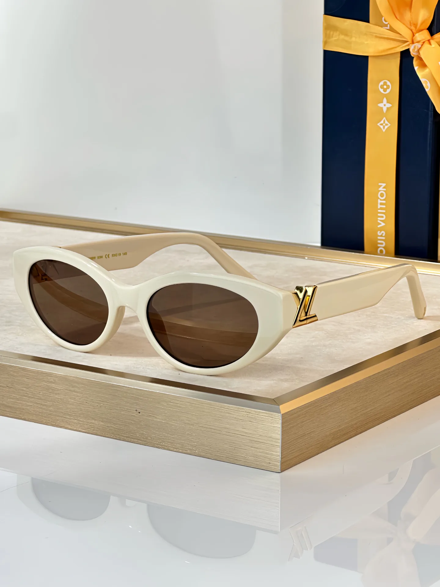 Очки Louis Vuitton 692844