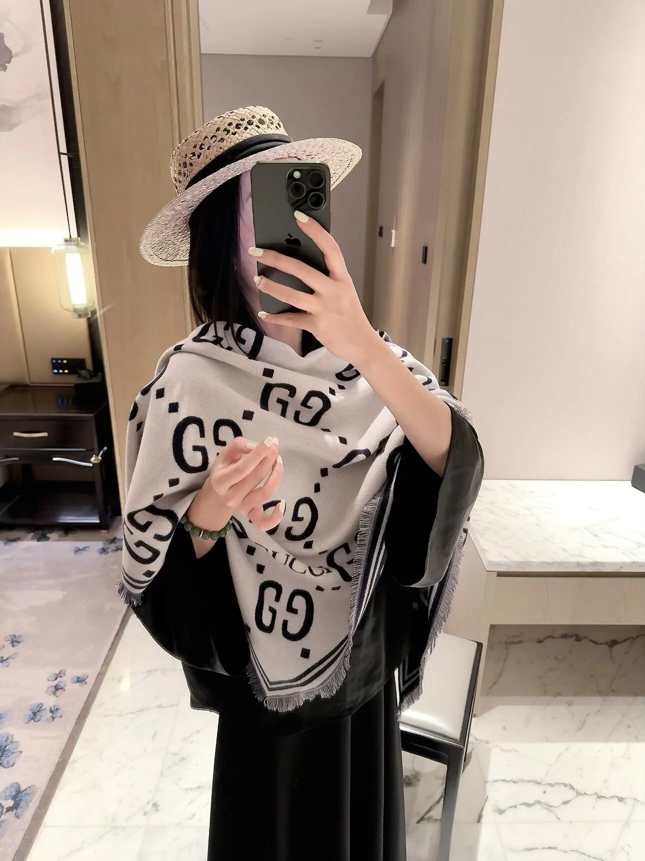Шарфы Gucci 18002862