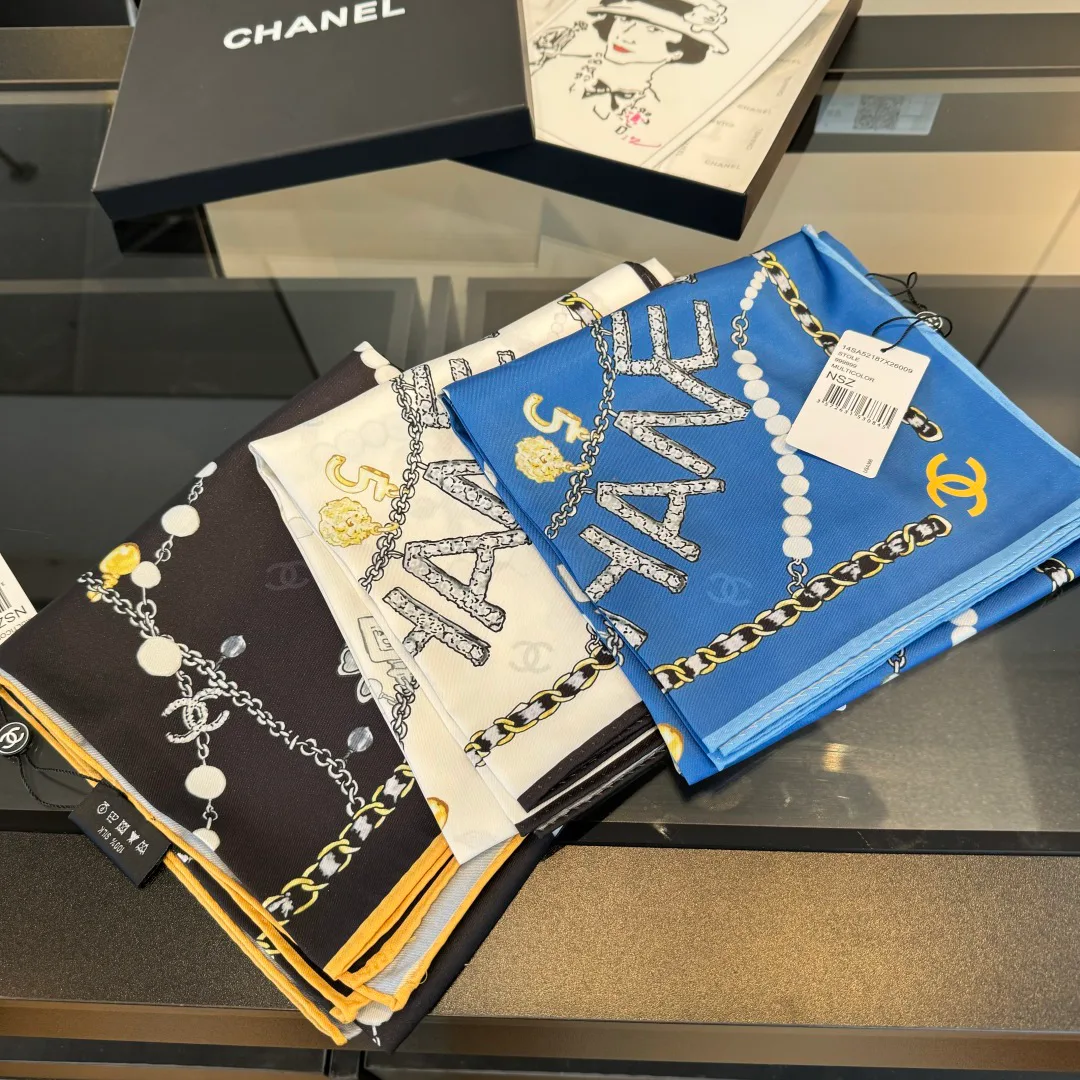 Платки Chanel 10978322