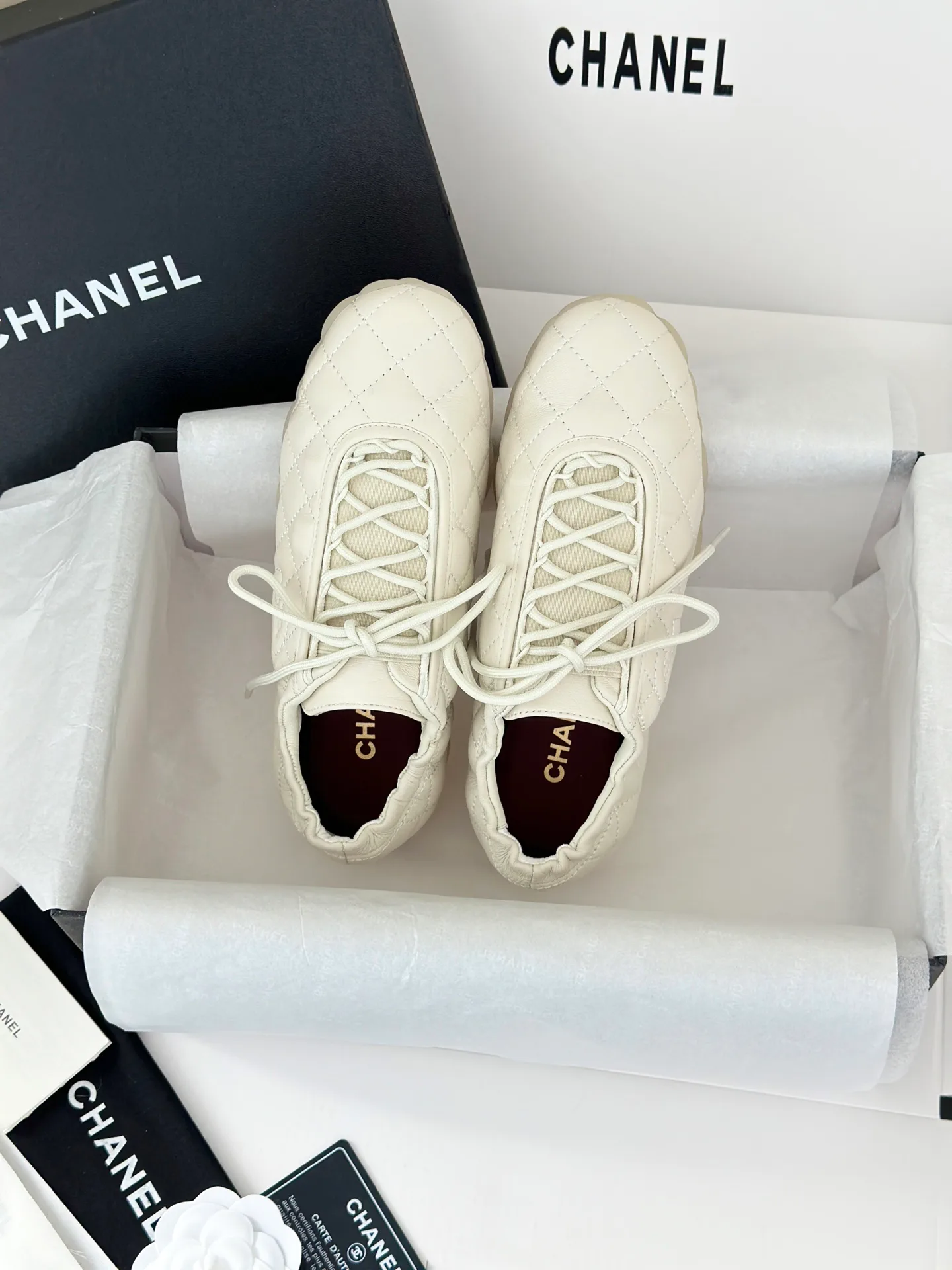 Кроссовки Женские Chanel 18764917