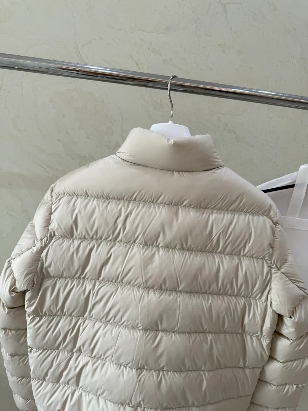 Куртки И Пуховики Женские Moncler 18376102