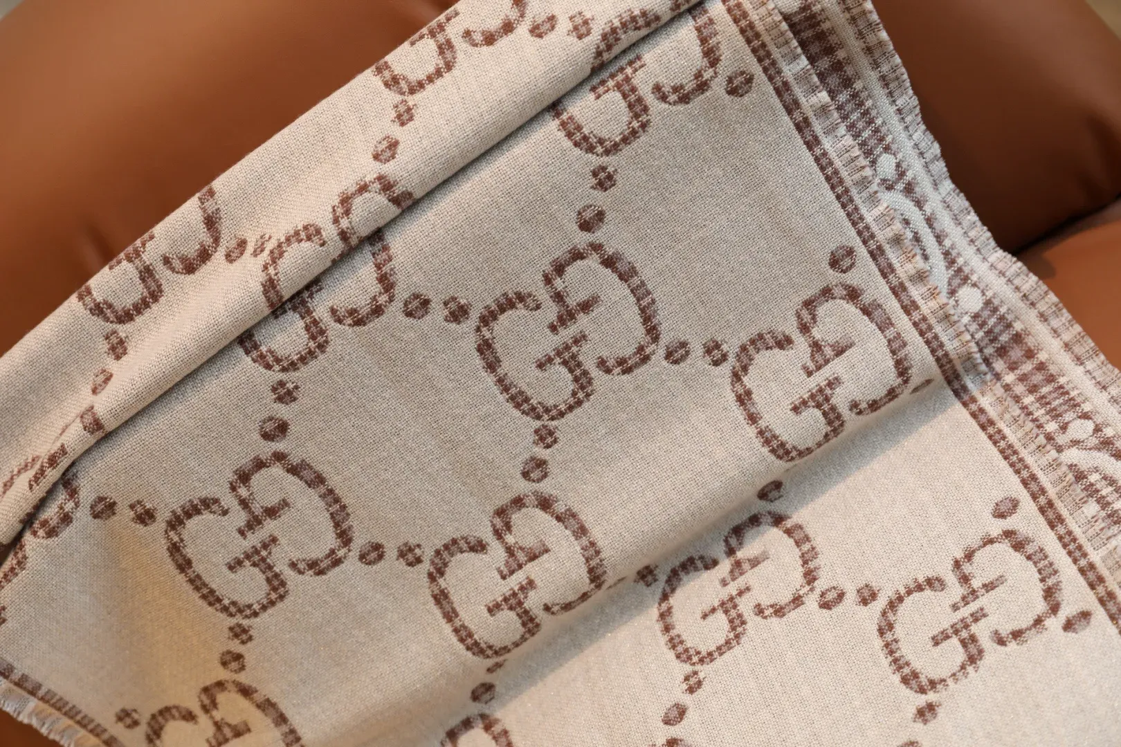 Шарфы Gucci 1313346