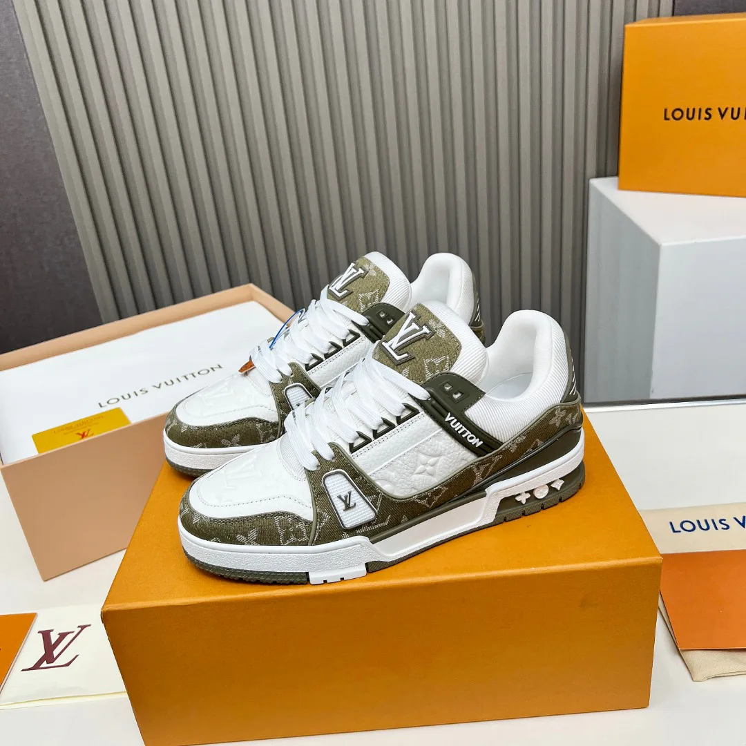 Кроссовки Женские Louis Vuitton 11707373